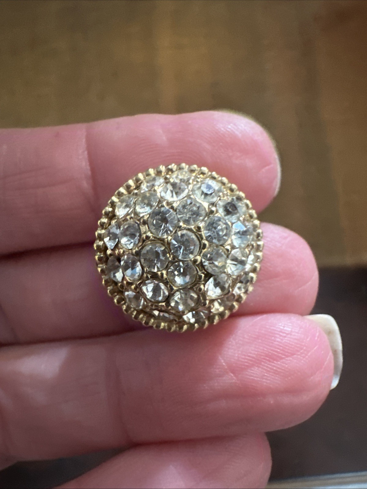 Vtg Mid 20th Century Rhinestone Gold Color Brooch And Matching Clip On Earrings