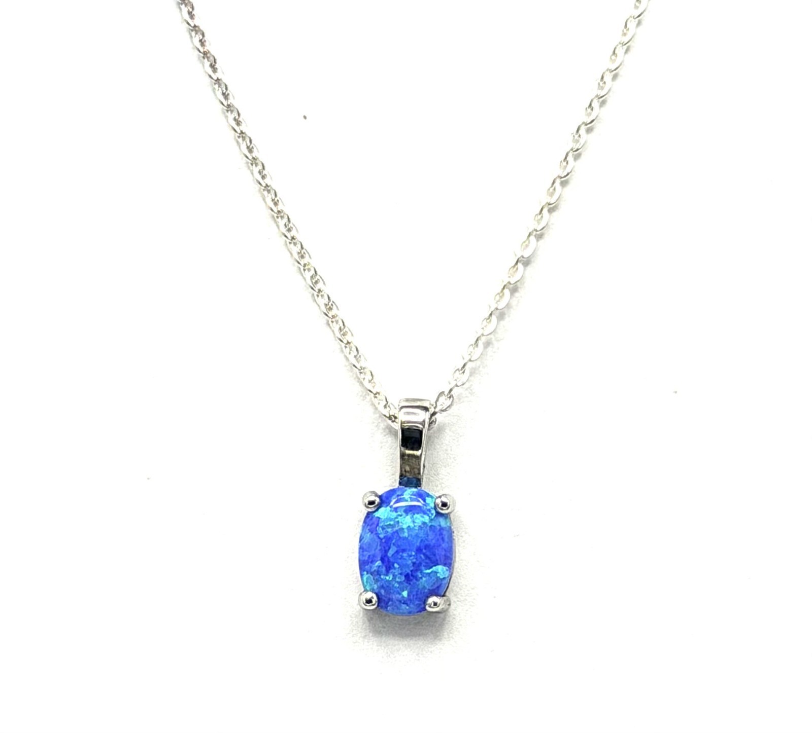 Sterling Silver Oval Blue Lab Opal Pendant Necklace 18″ NWT Gift Box