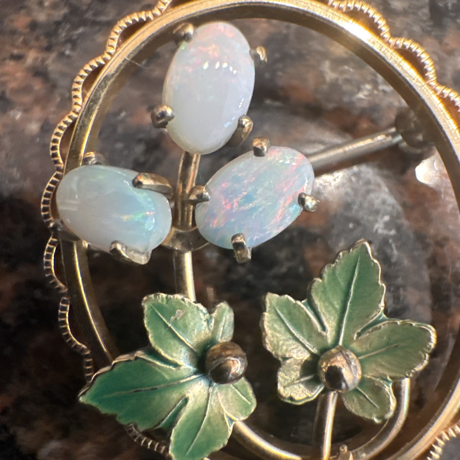 12K 3.3+ Gram Gold Enamel 4 Four Leaf Clover Good Luck Flower Brooch Pearl Pin