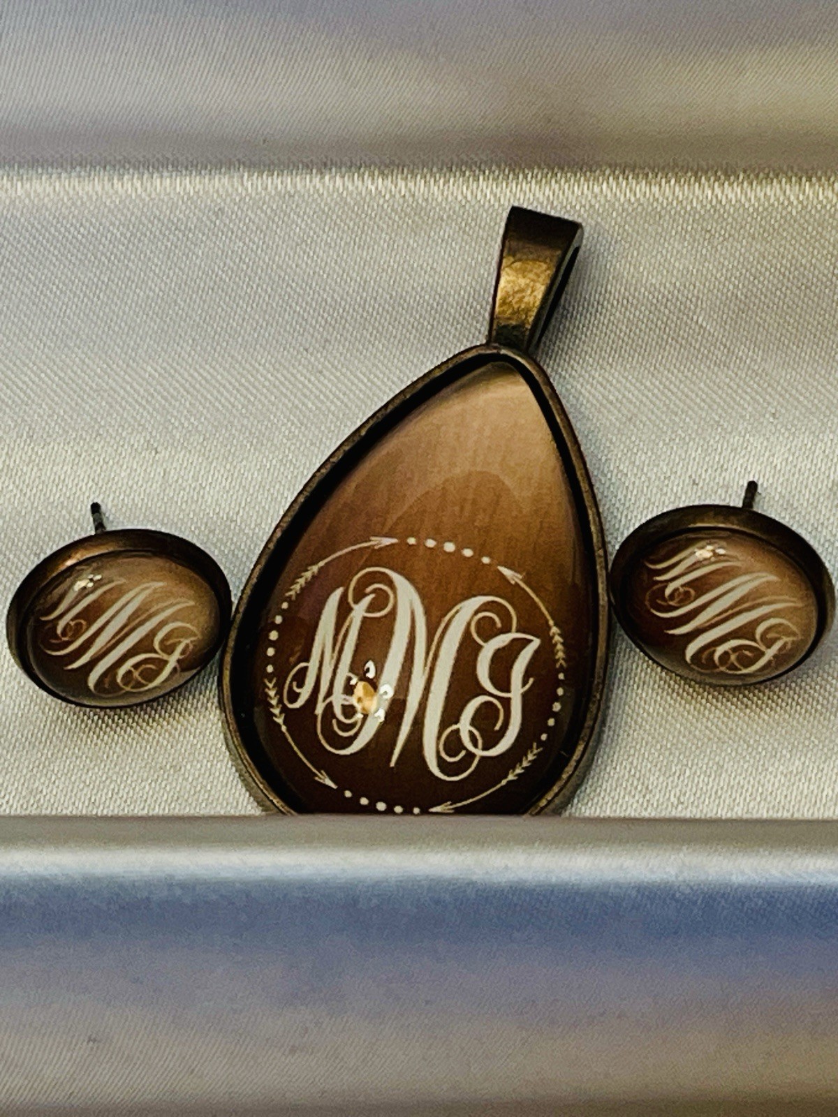 Personalized Monogram Initial Pendant MMG (or MMJ) Earrings Set Bronzed Metal