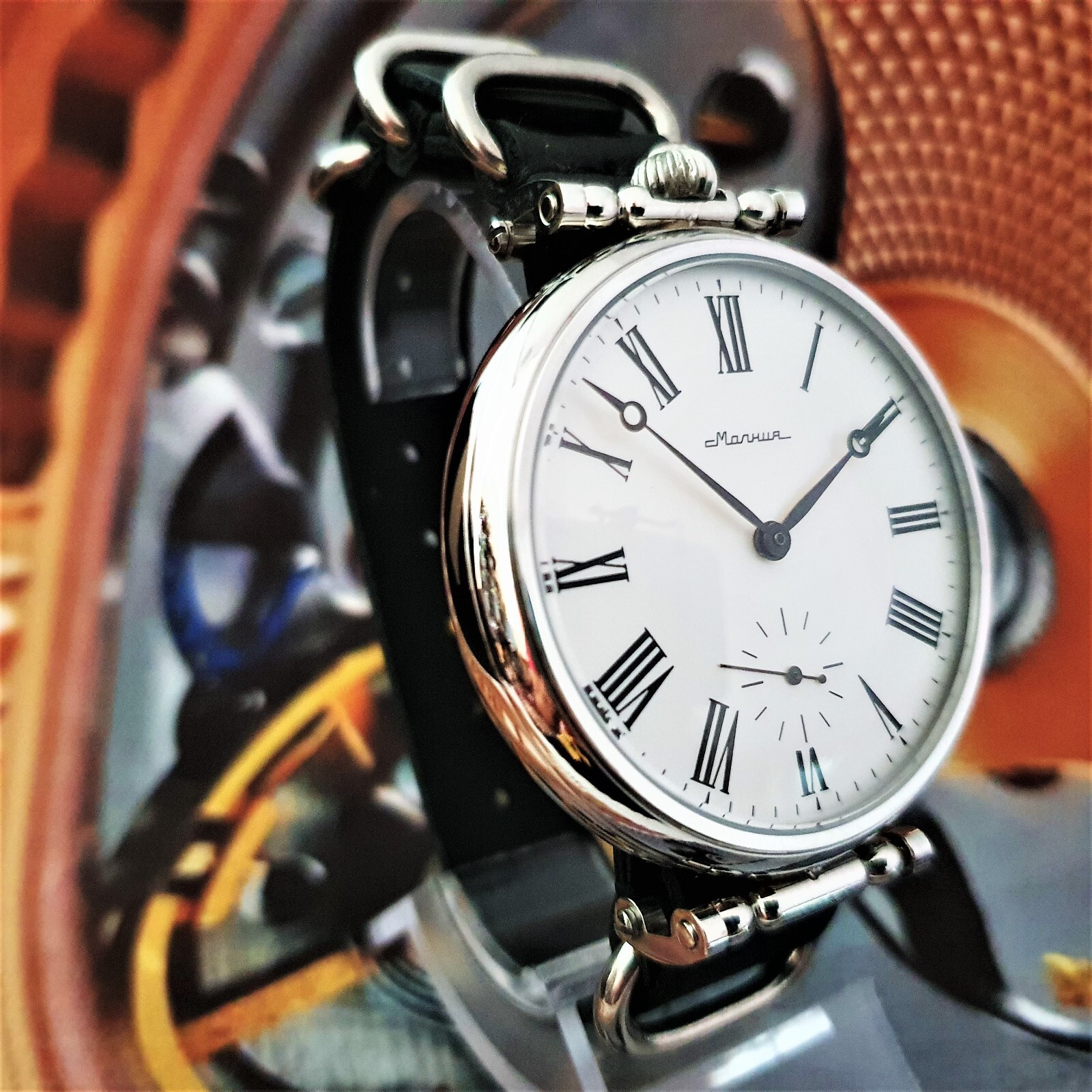Vintage Watch USSR MARRIAGE 3602 Dress Men Big WristWatc 18 Jewels Roman numeral