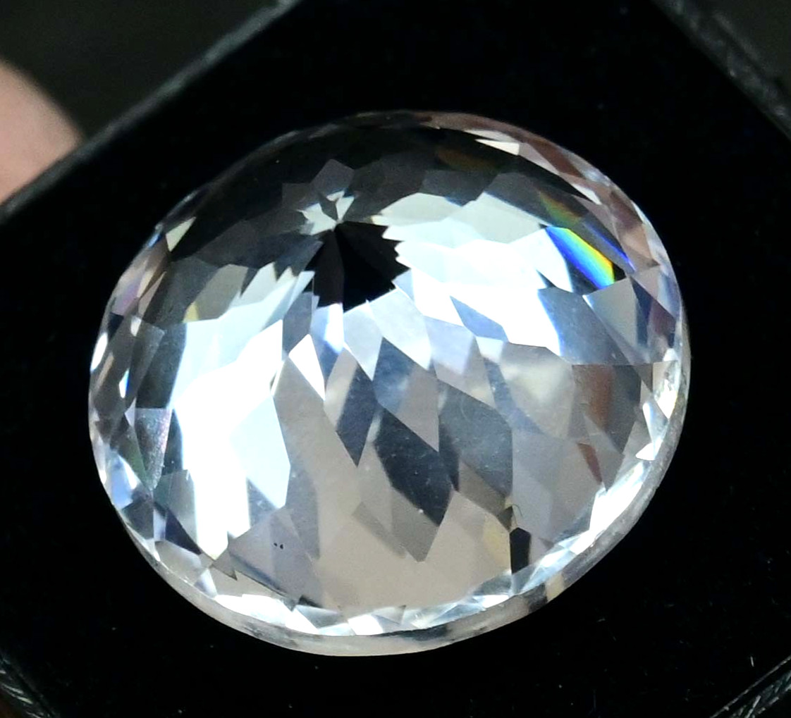Flawless Natural White Colorless Montana Sapphire 22.15 Ct Certified Gemstone