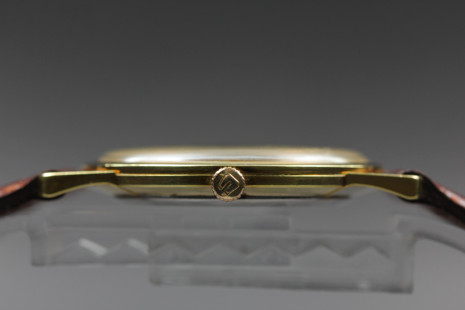 VINTAGE 1970s Universal Geneve 542101 Gold Roman Round 31mm Manual Men Watch JP
