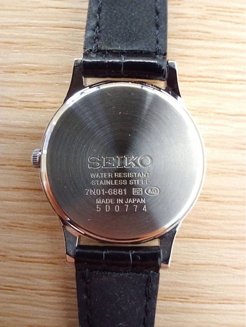 [Excellent Condition] SEIKO Quartz Watch 7N01-6881