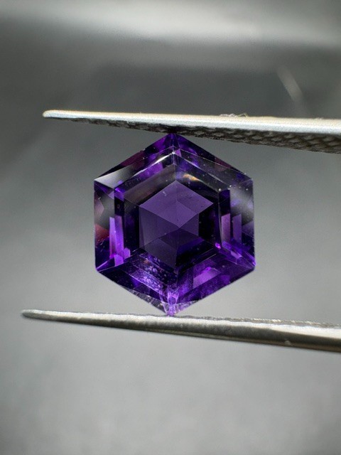 Dark Purple Amethyst, Hexagon Cut Gemstone, 2.75 TCW, February Birthstone
