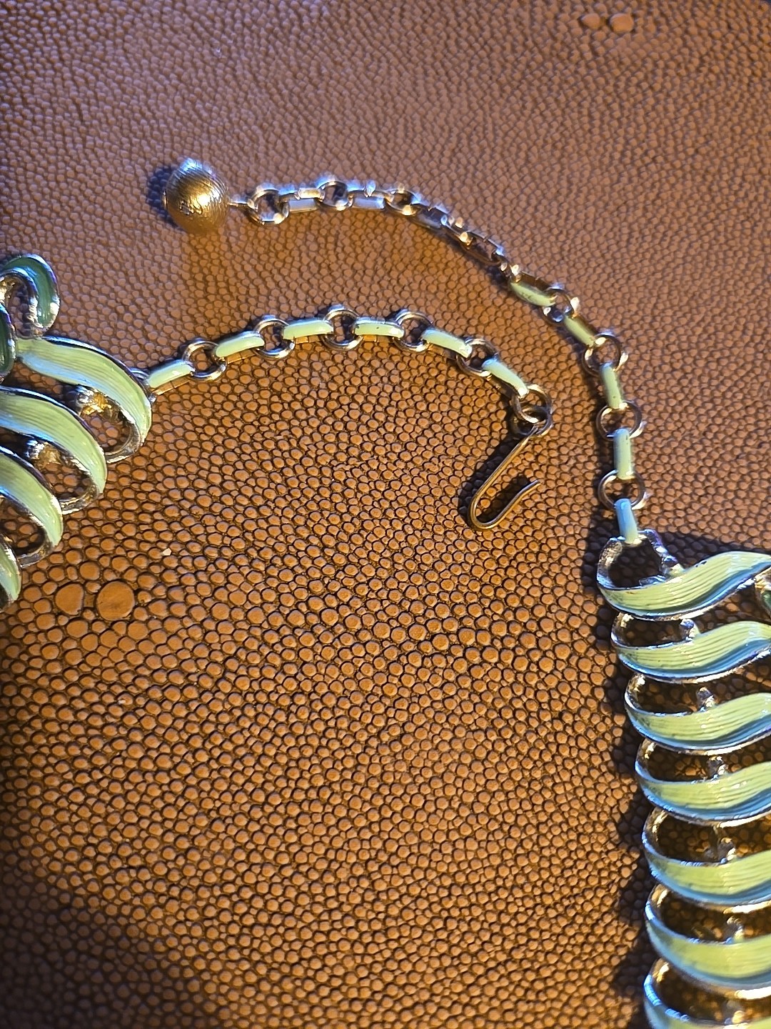 Vintage Trifari Style Collar Necklace Green Enamel Goldtone Egyptian Rev Linked