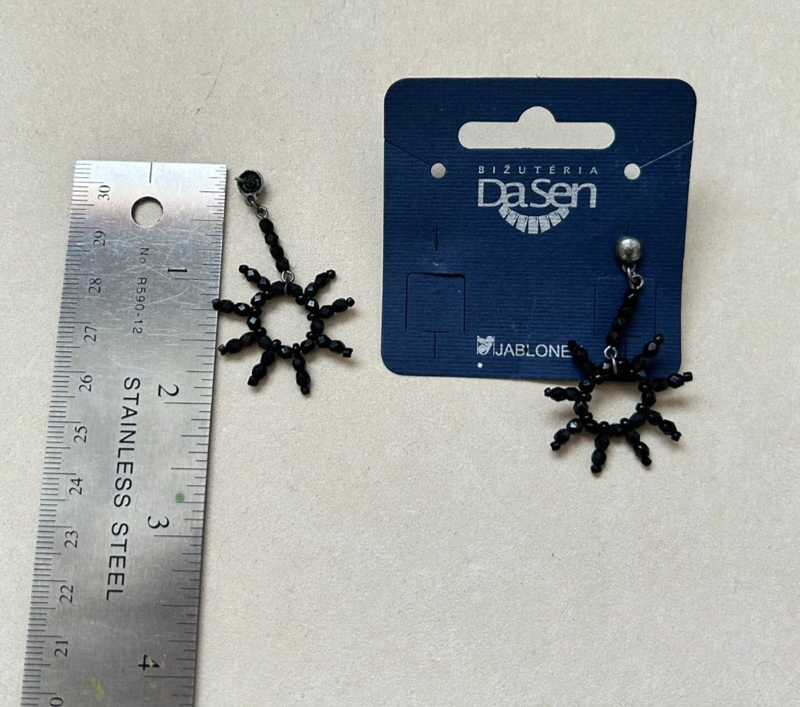 New Vintage Jablonex Czech Glass Seed Bead Starburst Earrings DaSen Carded Black