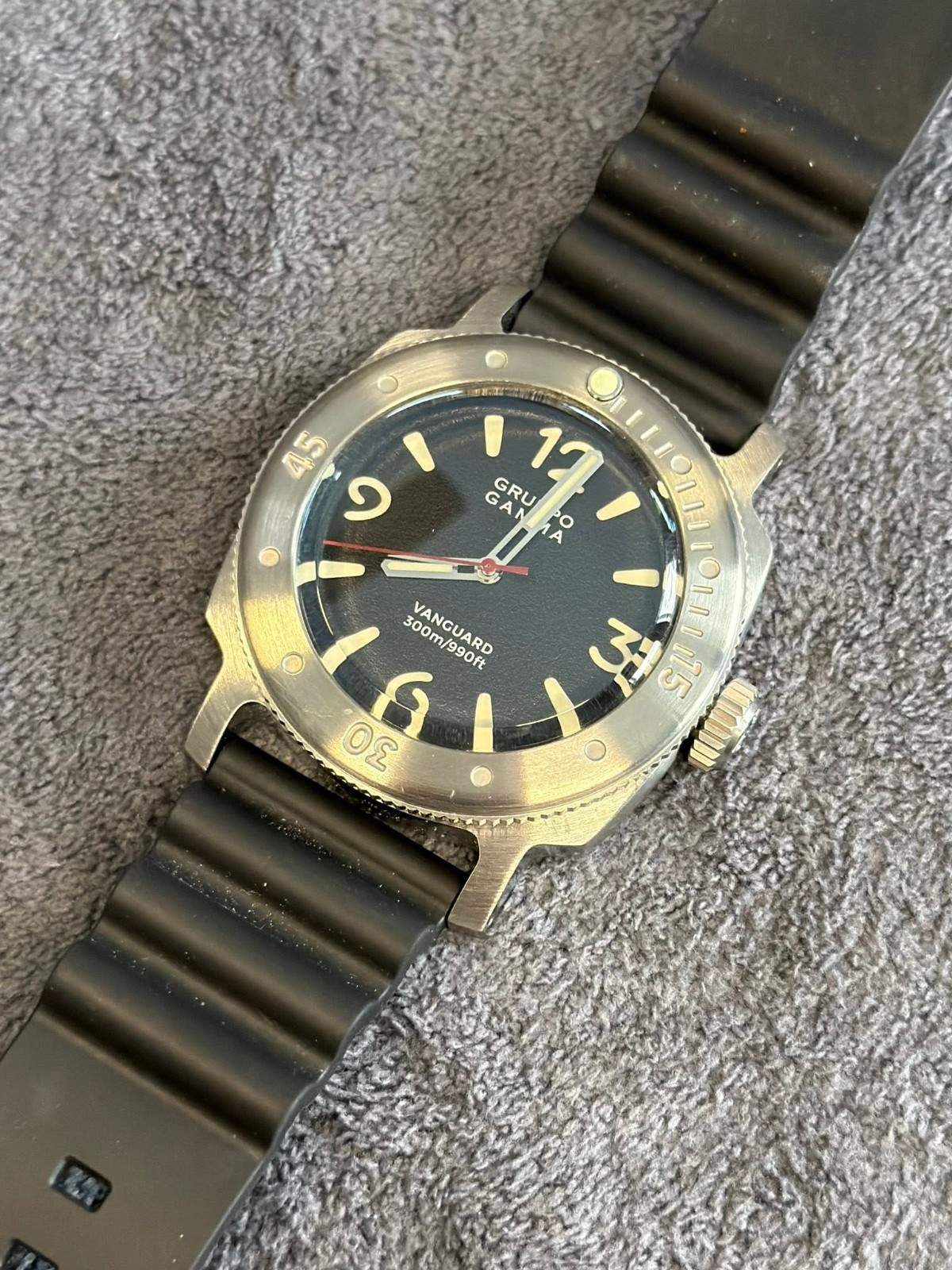 GRUPPO GAMMA VAN GUARD 43MM SWISS ETA 2824-2 AUTOMATIC WATCH
