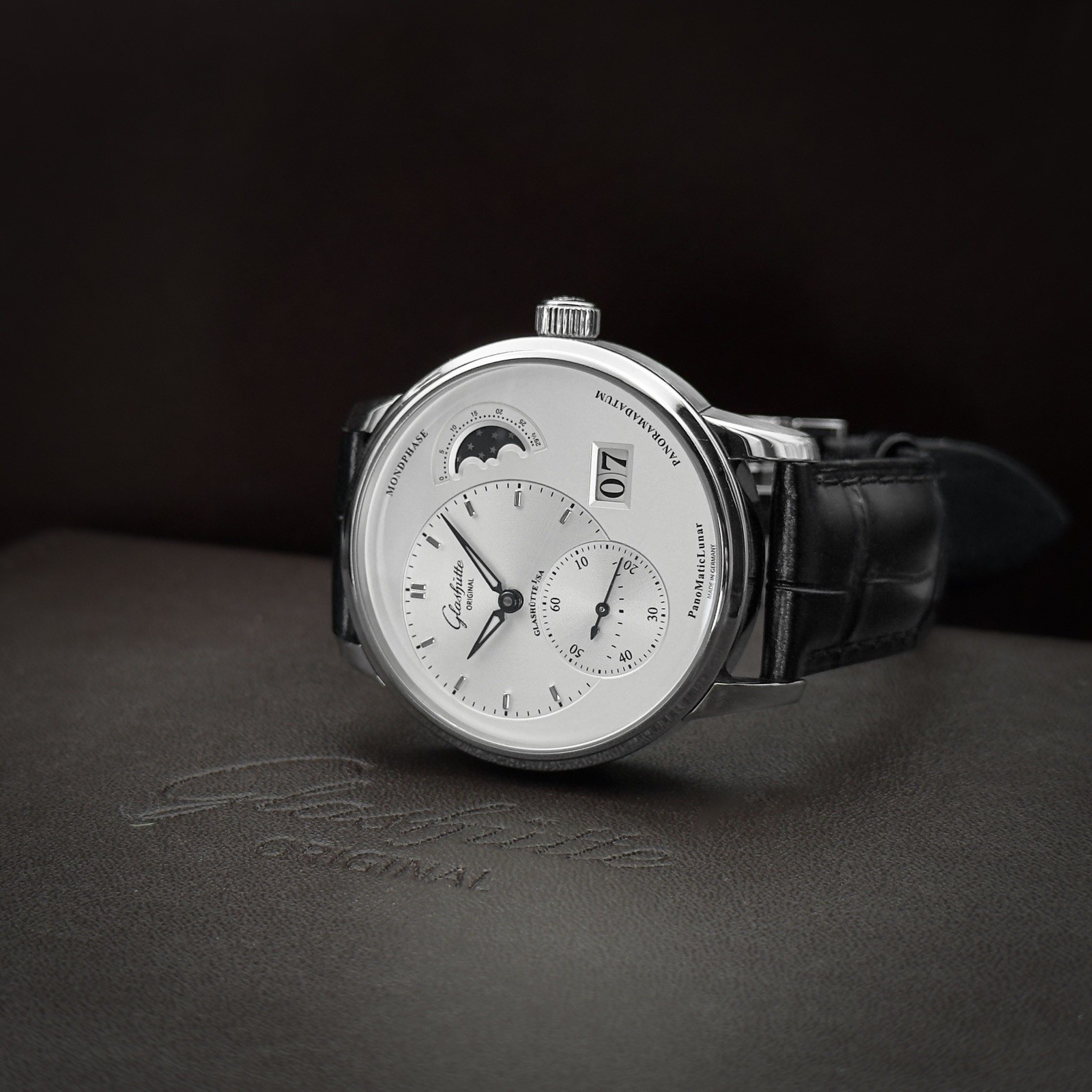 Glashütte Original PanoMaticLunar 2023–1-90-02-42-32-05 Full Set Box & Papers
