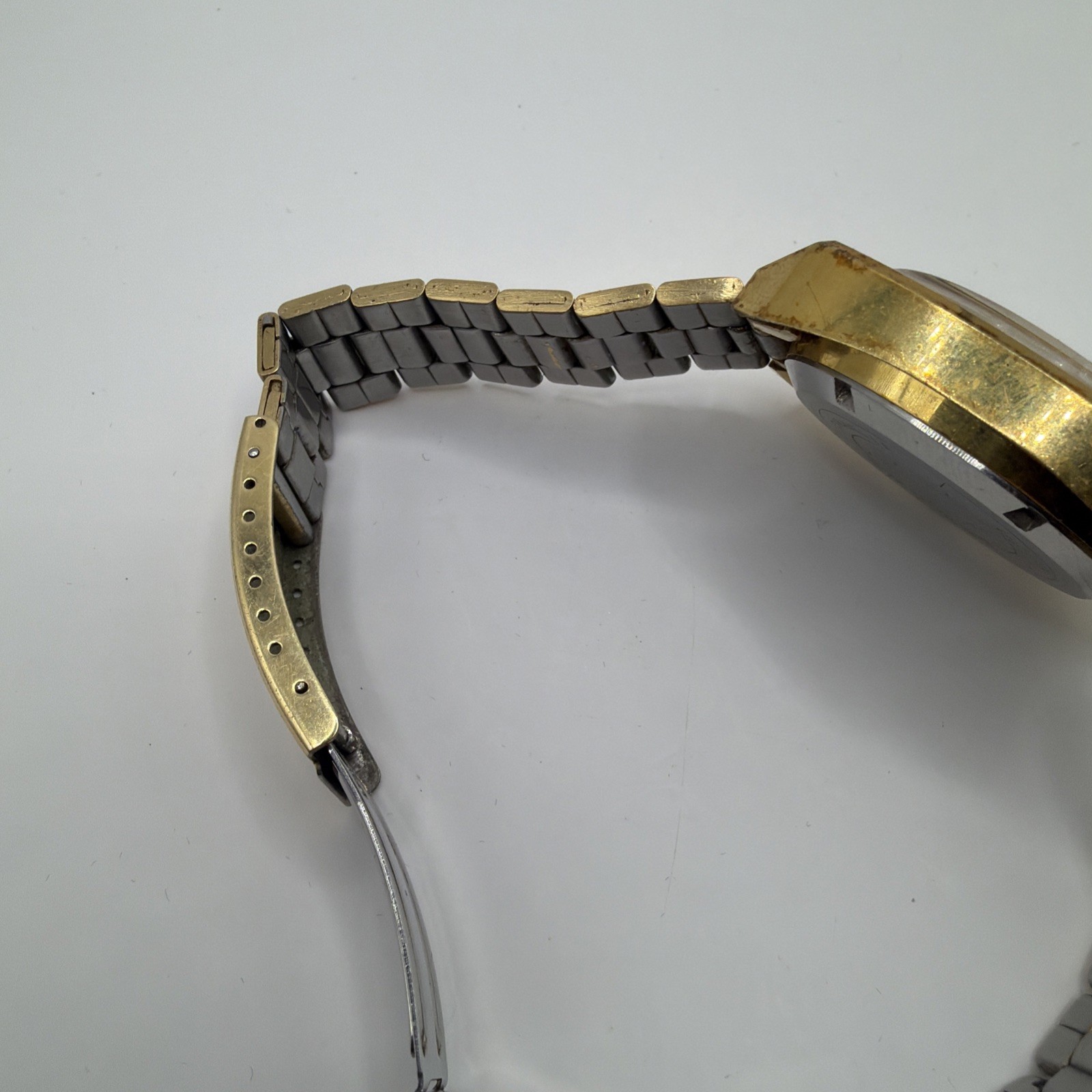 Caravelle Electrotime By Bulova Set-O-Matic With Case