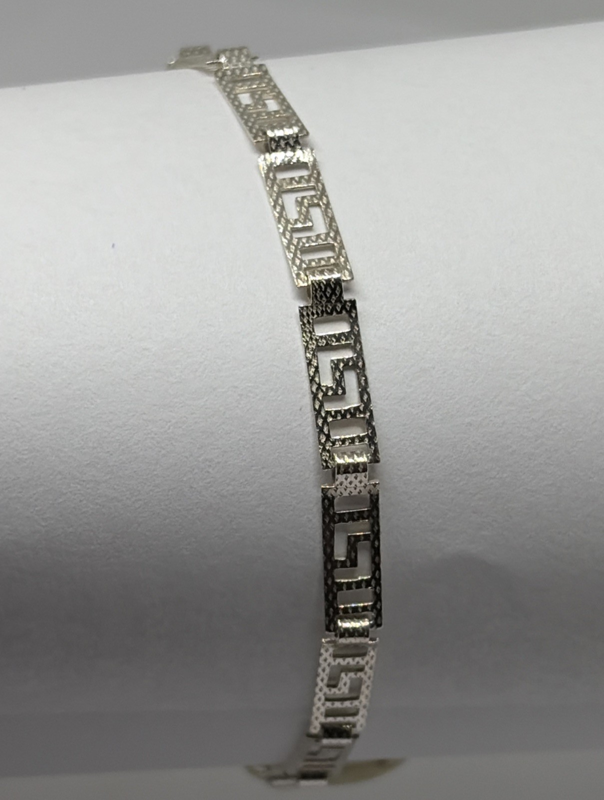 NWT VTG Silvertone Greek Key 4mm Wide Rect Link Bracelet 7-1/2″ w/ Spring Ring