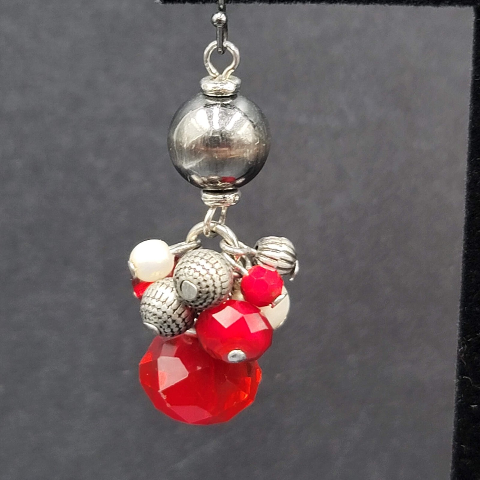 Pierced Earrings Silver tone Red Gray White Black Bead Dangle 1.5″