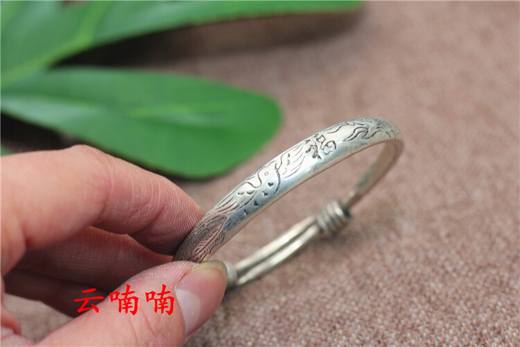 National wind literary retro folk Chinese handmade Miao silver bracelet 1piece