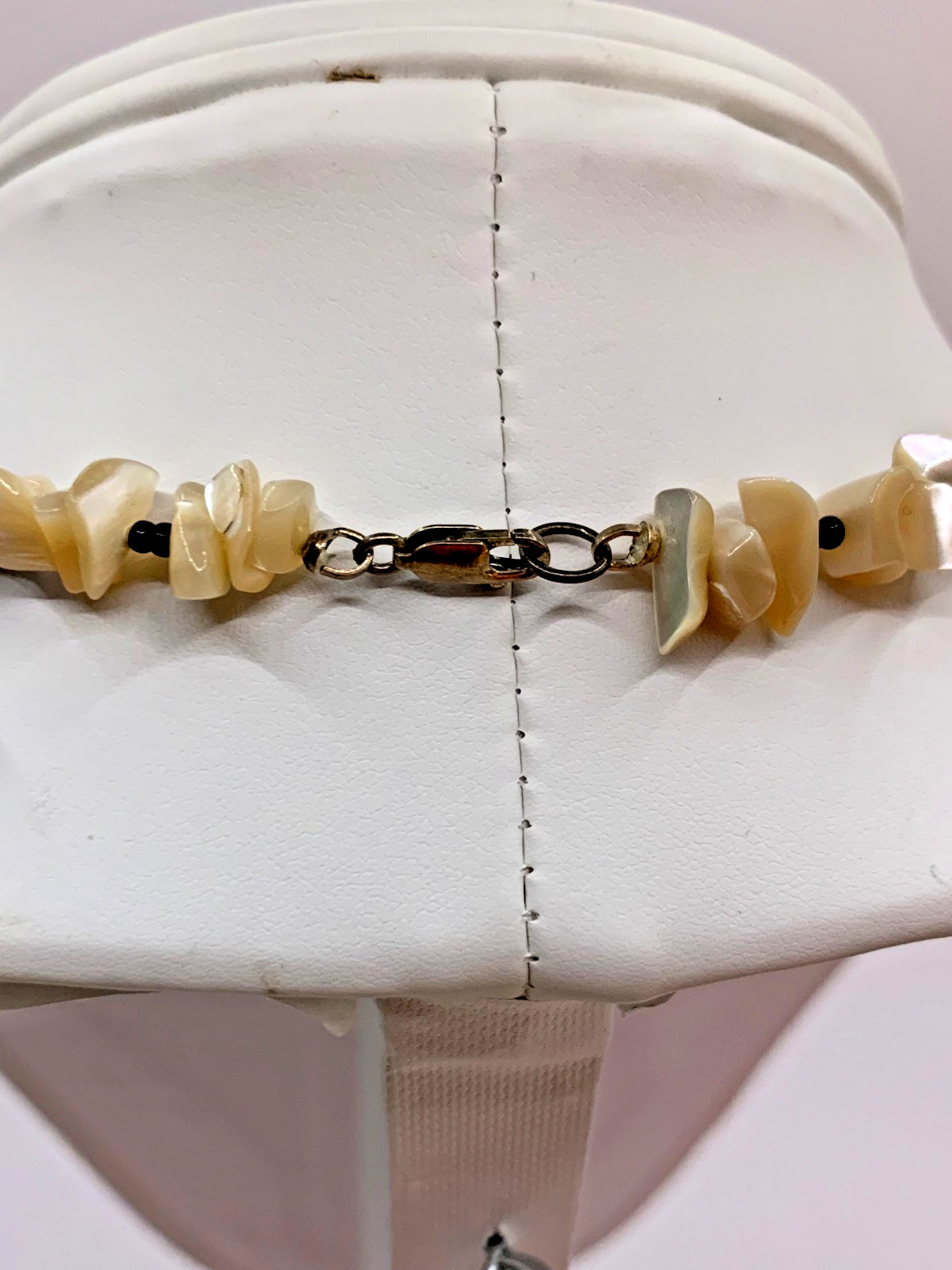 Mother of Pearl Black Onyx Coral Vintage Bead Necklace J866