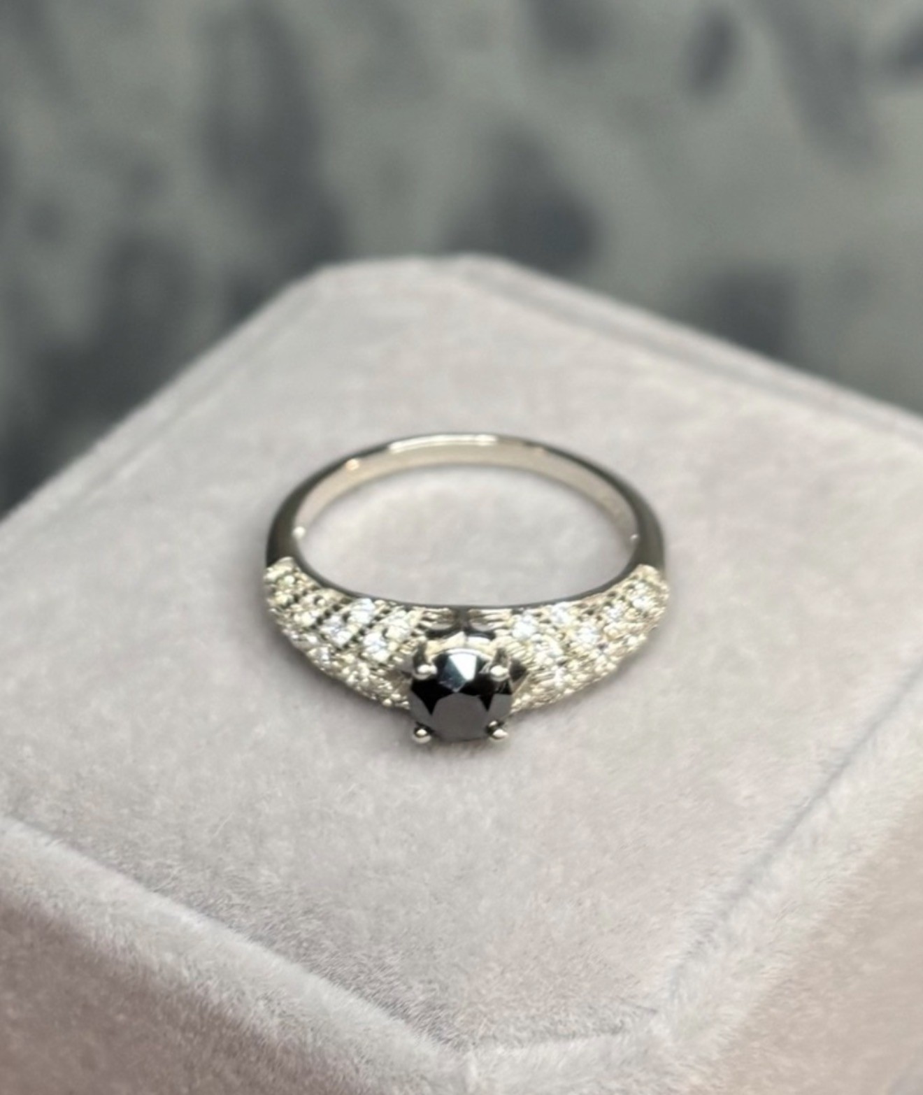Exquisite Natural Black Diamond .61CT & Topaz 925 Sterling Silver Ring Size 7