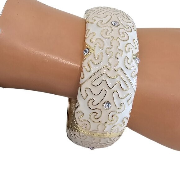 Gorgeous Gold Plated White Beige Enamel Crystal Hinged Bangle Bracelet NWOT