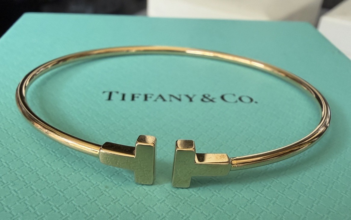 Tiffany & Co. Small T Wire Bracelet 18K Rose Gold Narrow 6.3 Inches