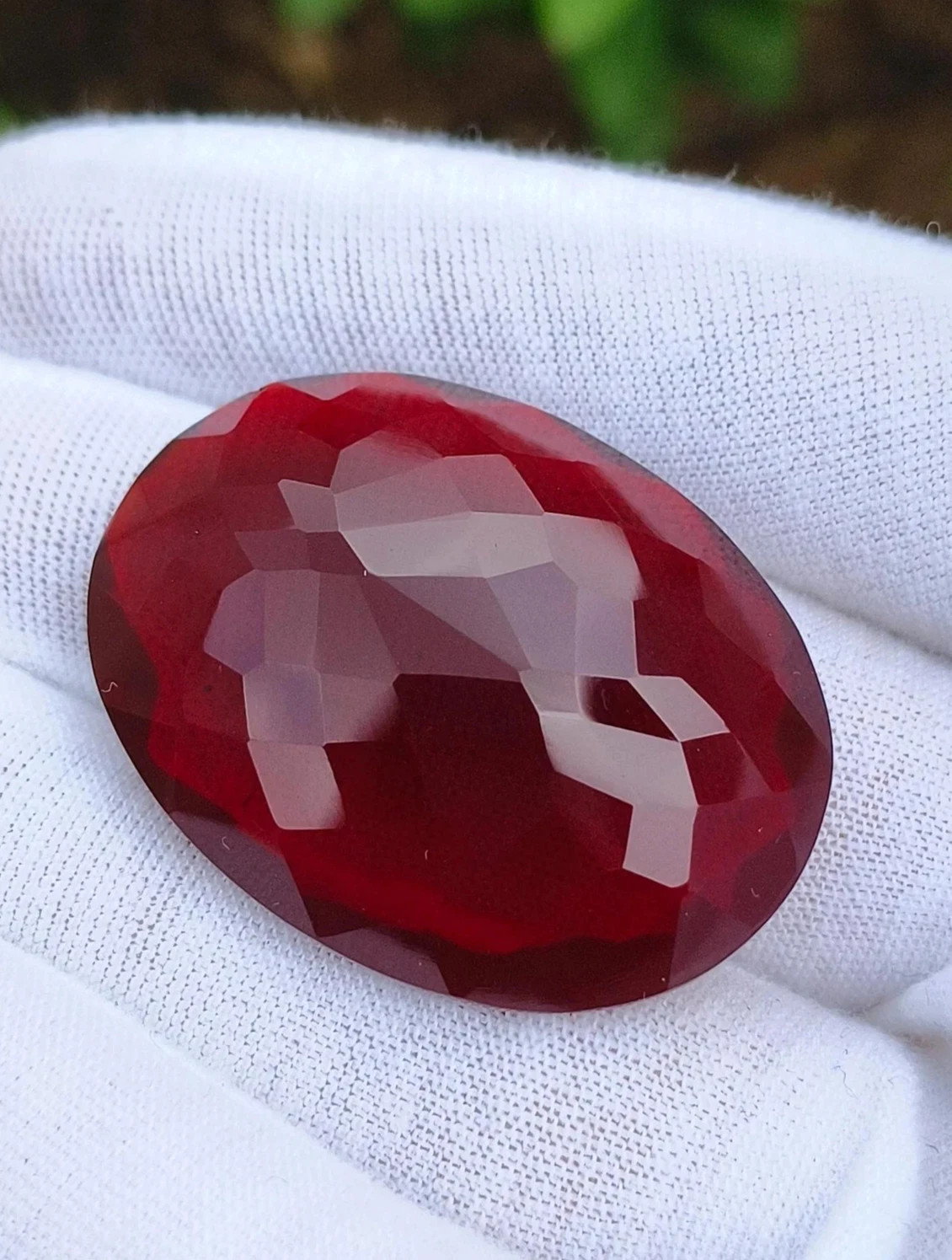 105 Ct Natural Burmese Pigeon Blood Red Ruby Oval Cut Loose Gemstone Certified