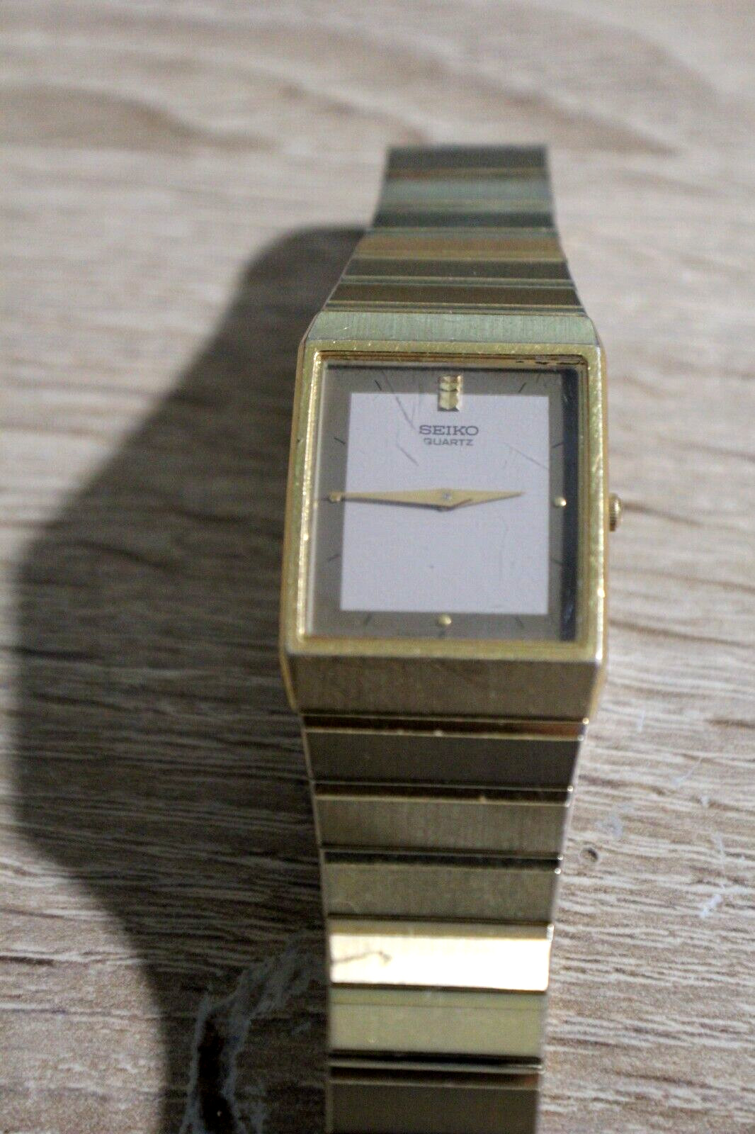 Very Rare SEIKO Quartz Men’s Watch 5P30-5C90