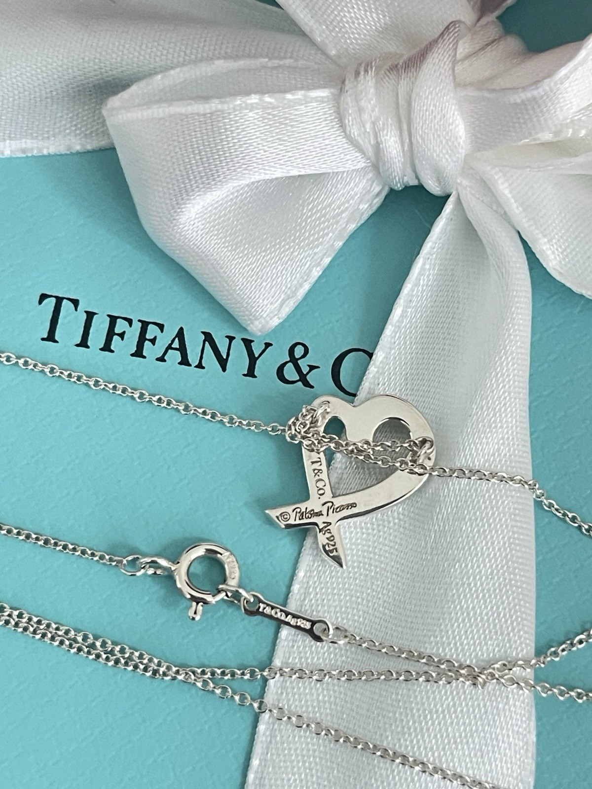 Tiffany & Co. Paloma Picasso Loving Heart Pendant Necklace 16.25″ Silver