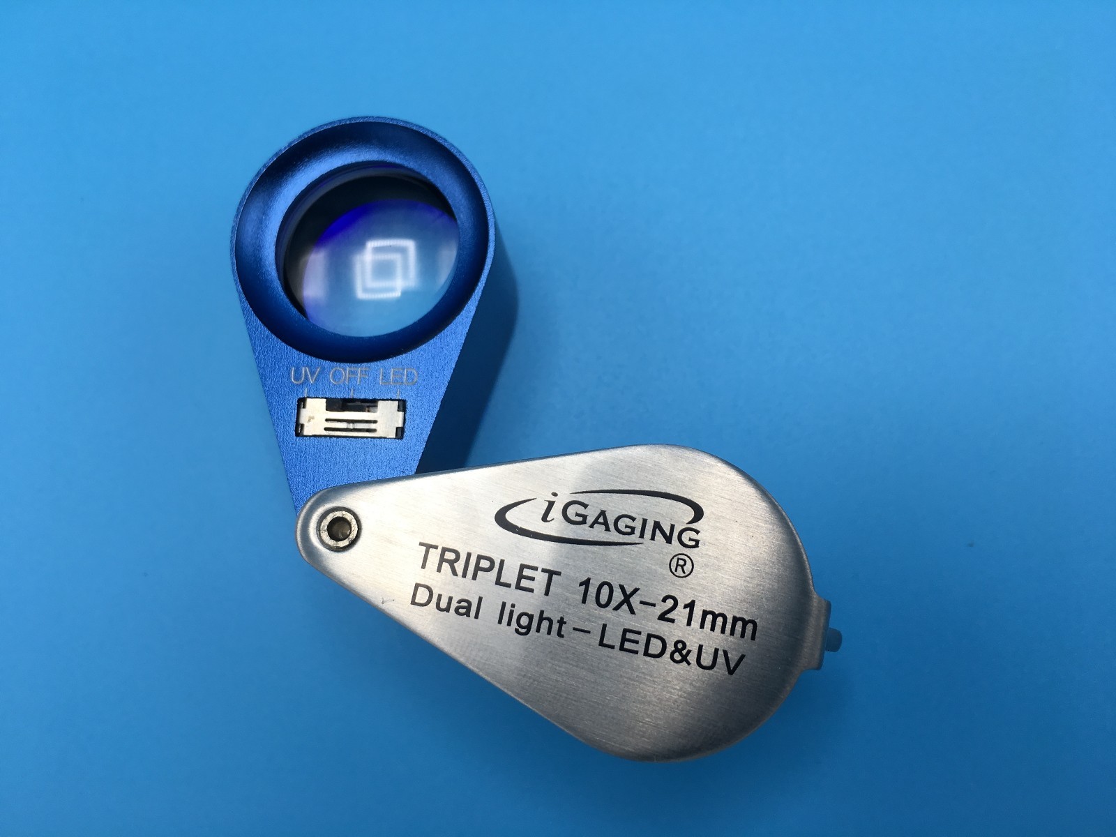 Triplet 10x, 21mm Optical Loupe (LED + UV) by Igaging 36-LUV10