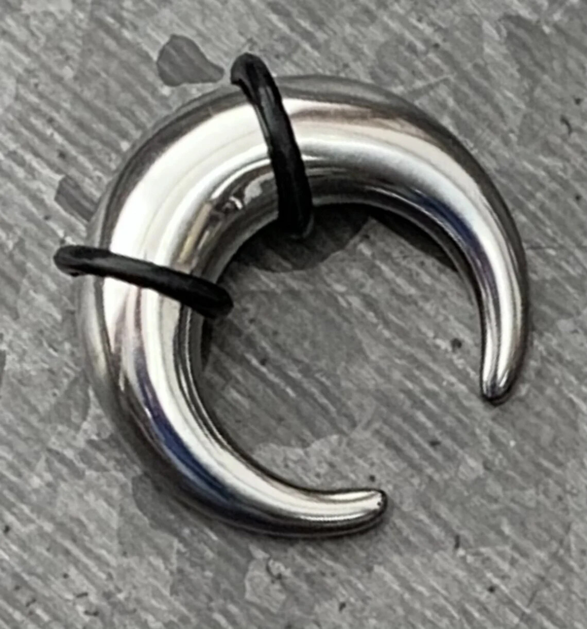 1pc Solid 316L Surgical Steel Septum Ring / Buffalo Taper Expander