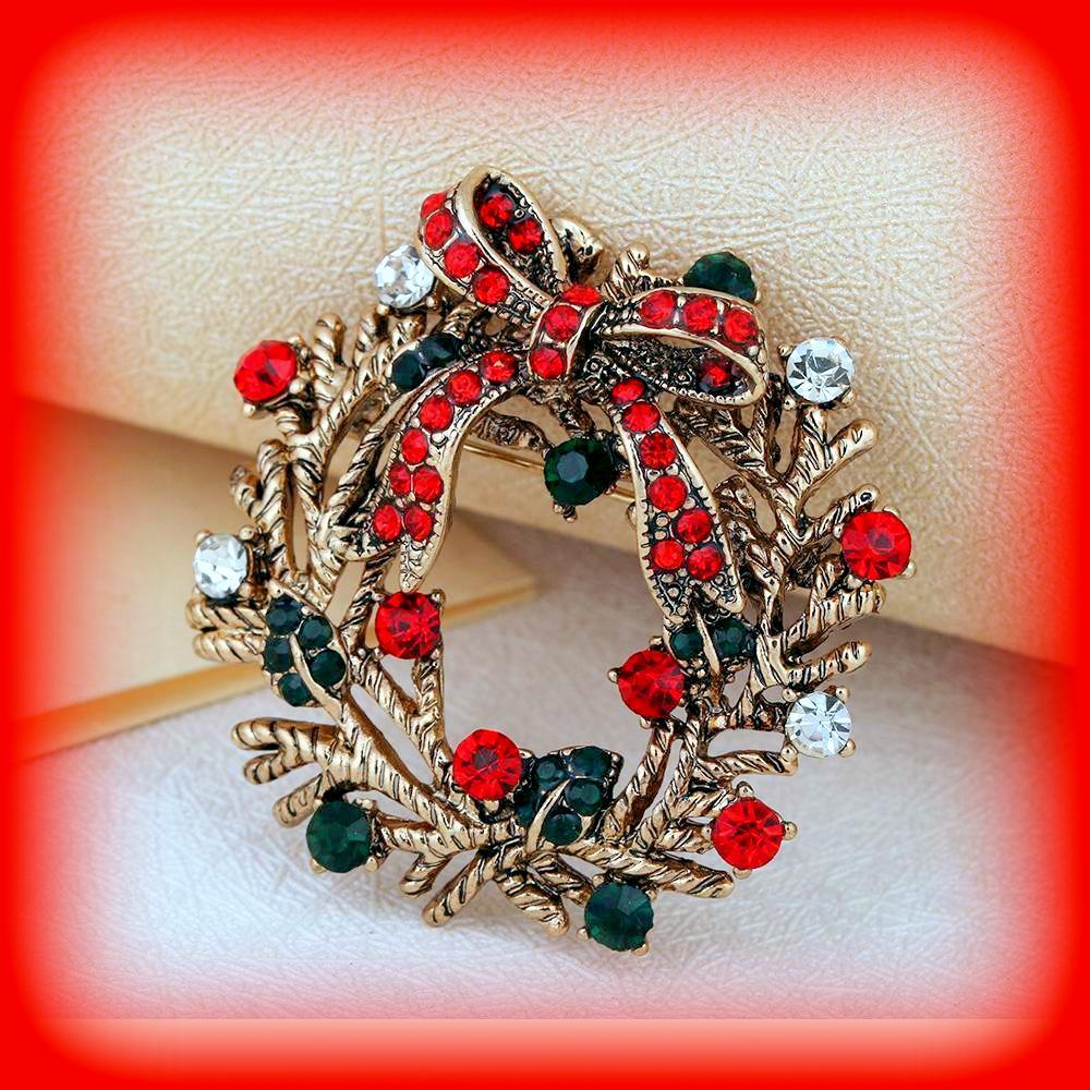 VINTAGE ANTIQUE STYLE RED & GREEN RHINESTONE GOLD CHRISTMAS WREATH PIN BROOCH
