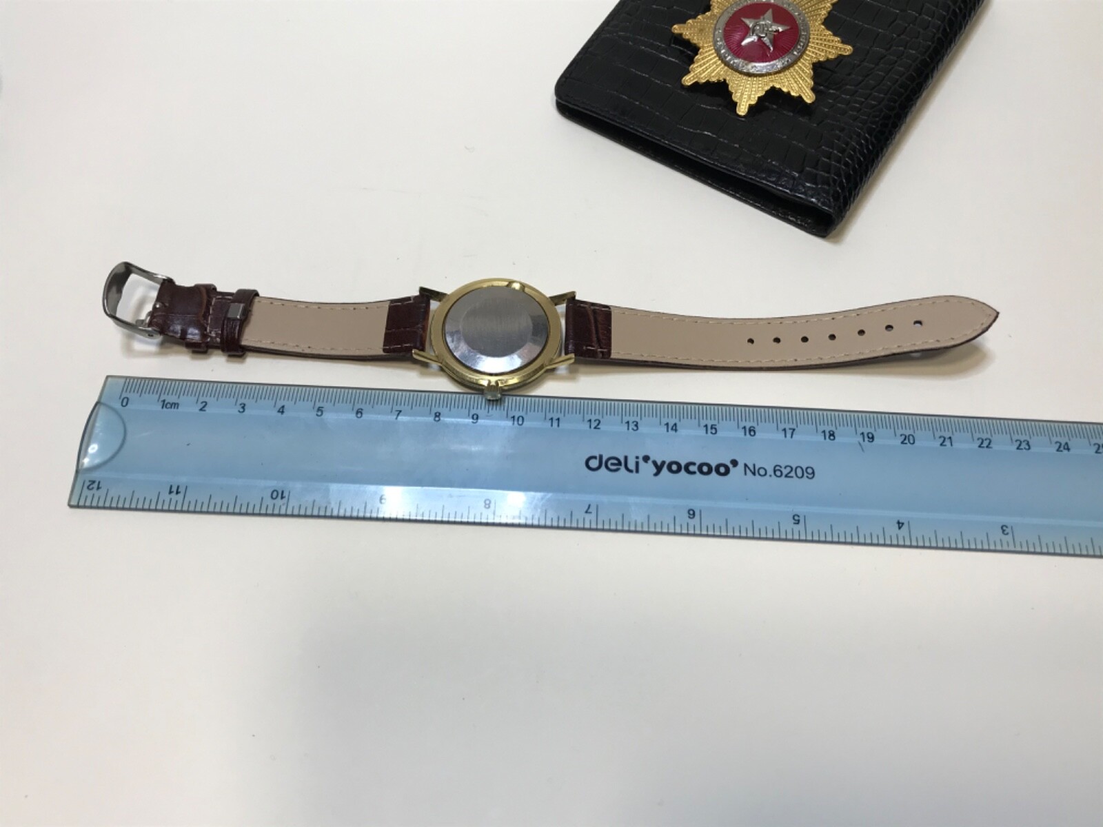 Vintage Luch Ultra Slim Retro USSR Fashion Dress watch Mechanical 2209 23J Au10.