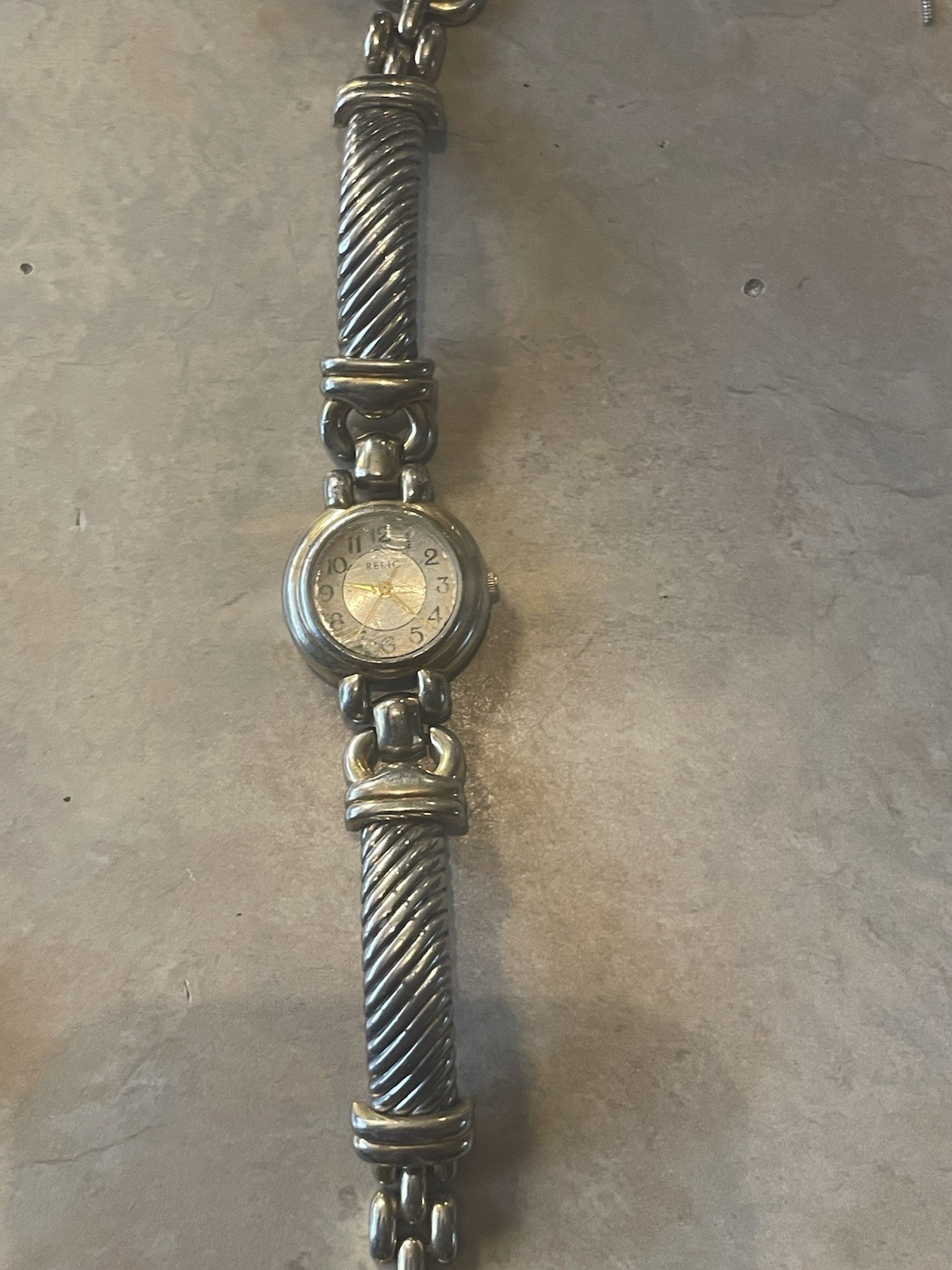 Relic Watch Women’s Silver Gold Water Resist Battery White Quartz