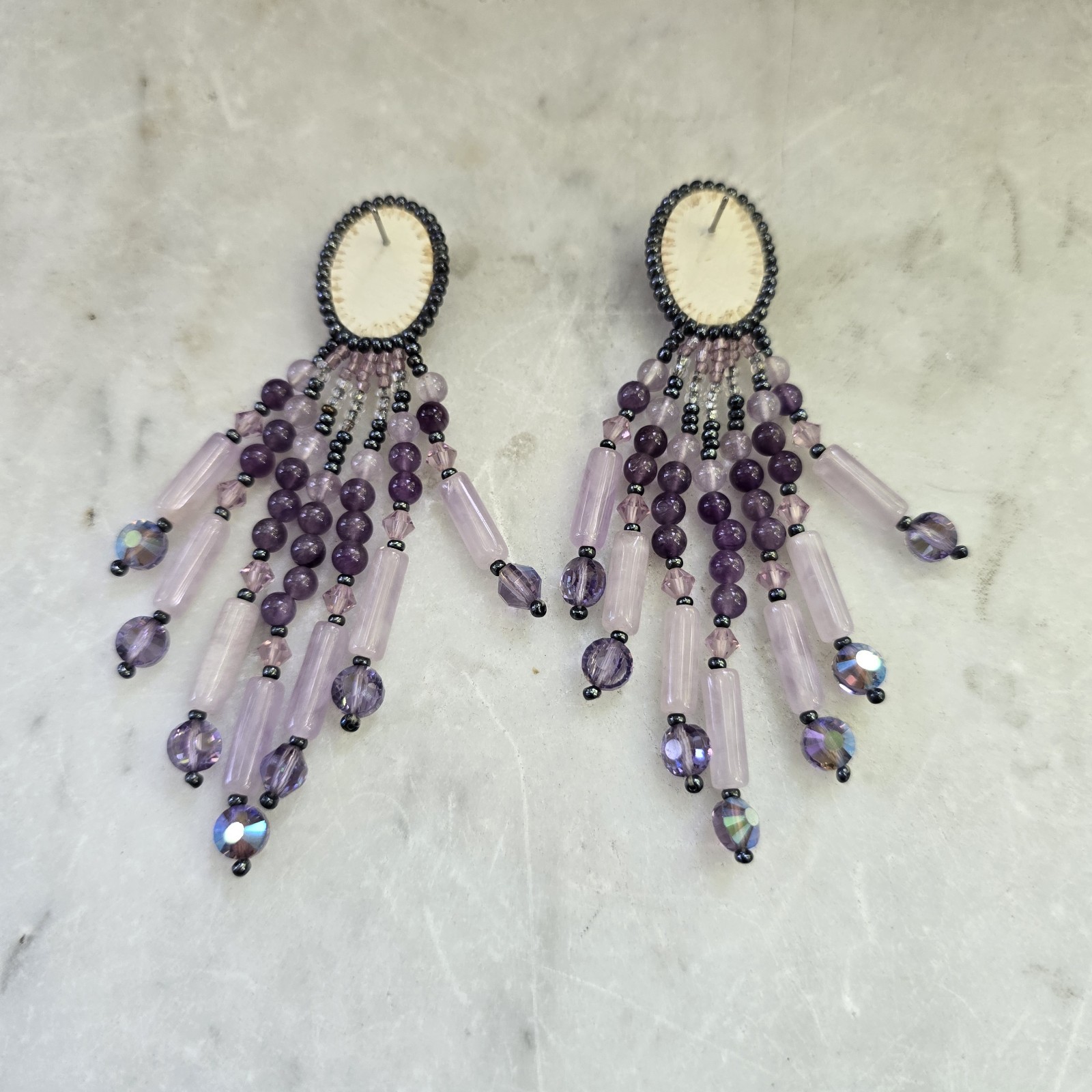 Vintage Chipita Purple Dangle/Lavander Beaded Earrings Pierced (Unsign)