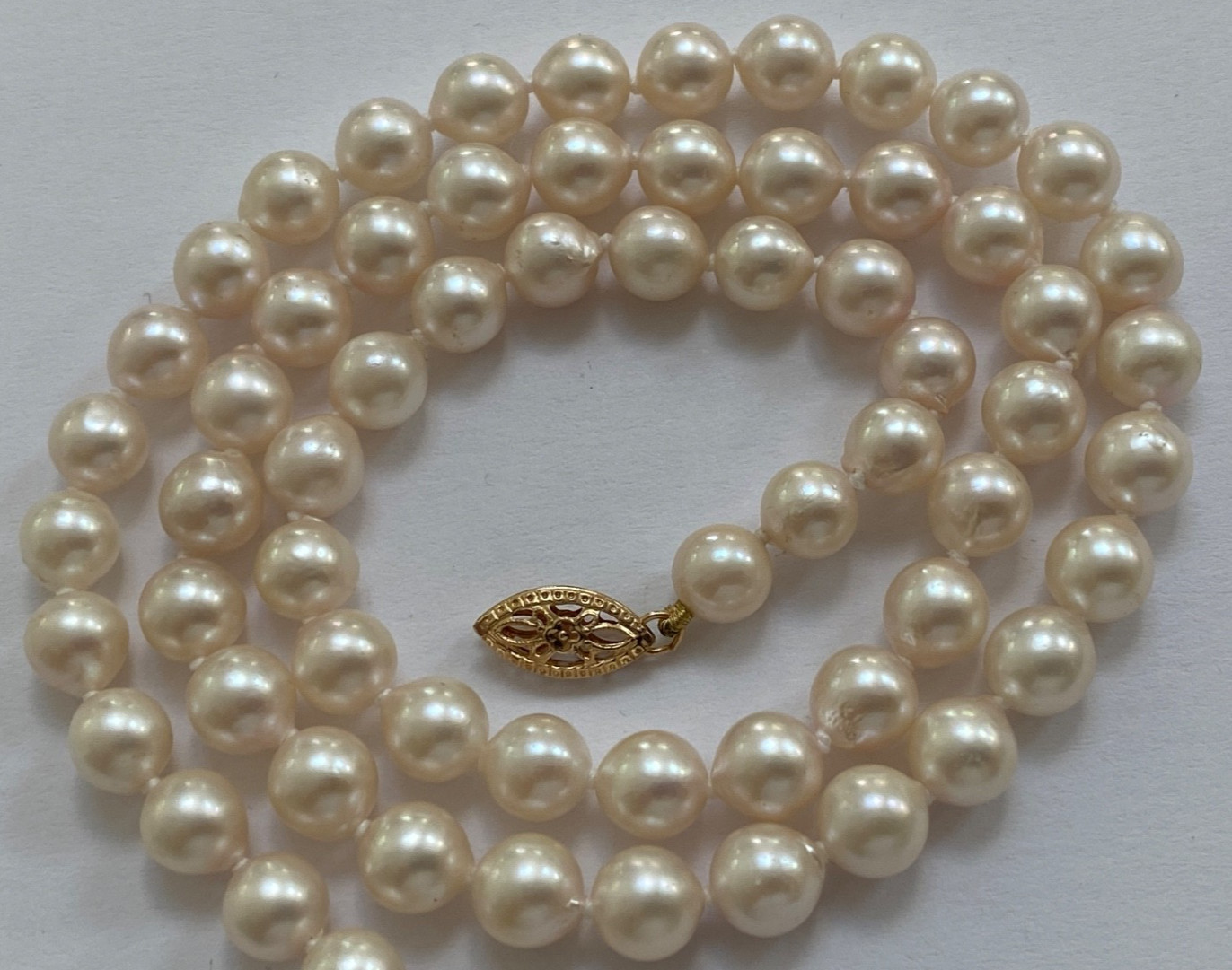 Exquisite Natural Pearl Necklace with 14k Gold Clasp 46 cm Long Perfect Gift