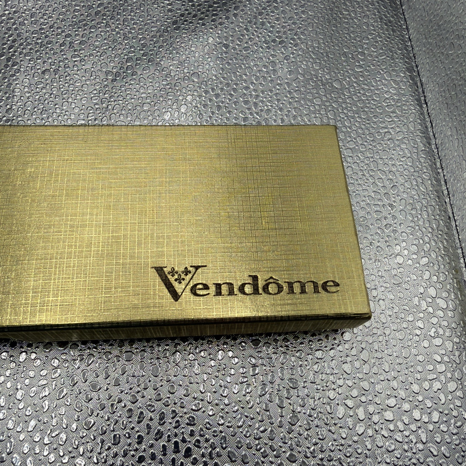 Vintage Women’s VENDOME Gold Tone 17 Jewel Mechanical Bracelet Watch, With Box