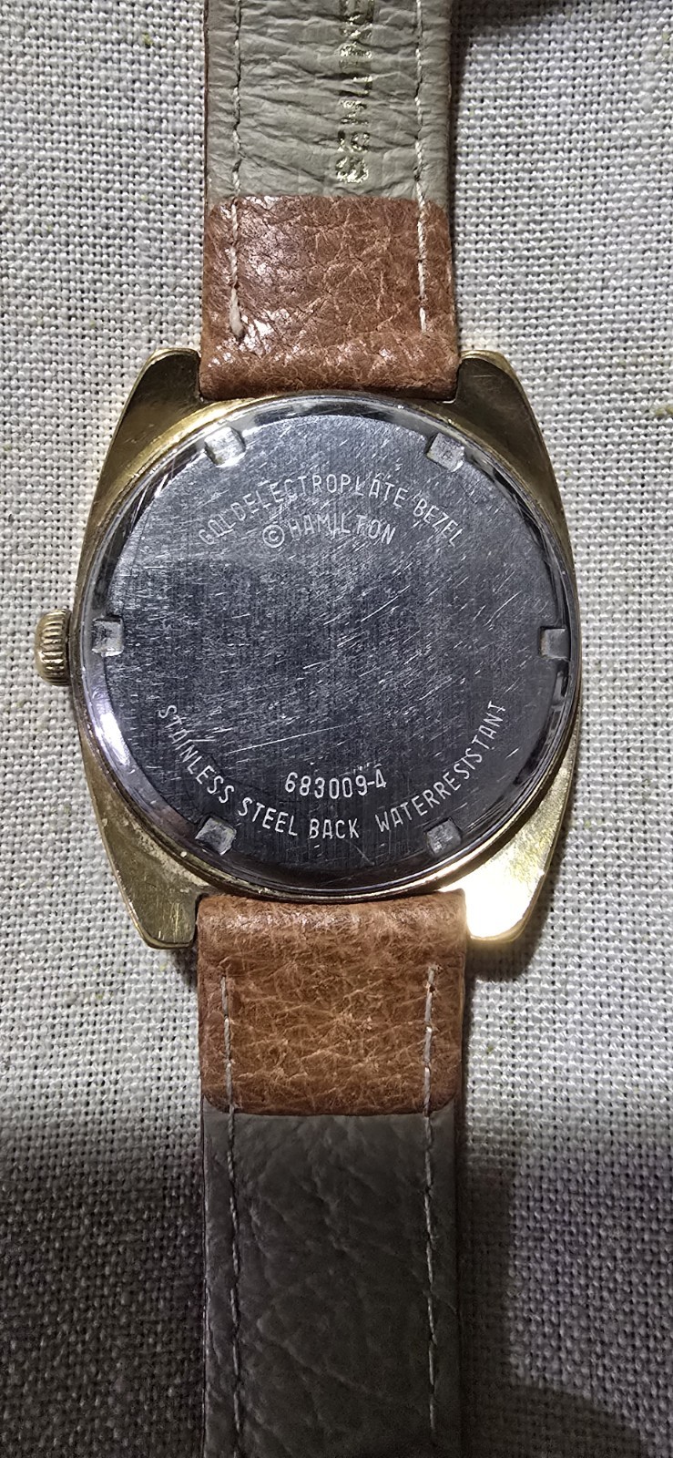 Vintage Hamilton Electronic Swiss Date Gold Tone Men’s Watch New Battery Runs
