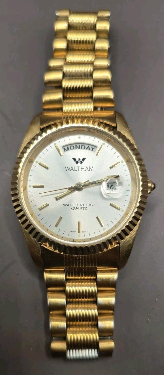Waltham Day Date President Watch Fluted Bezel Vintage Quartz 6M50 Mens Gold Tone