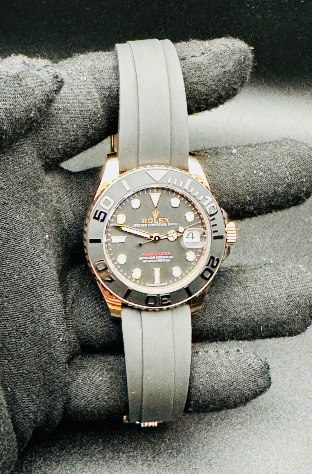 2024 Rolex rose gold 37mm Yachtmaster Ladies sport watch for the holidays!