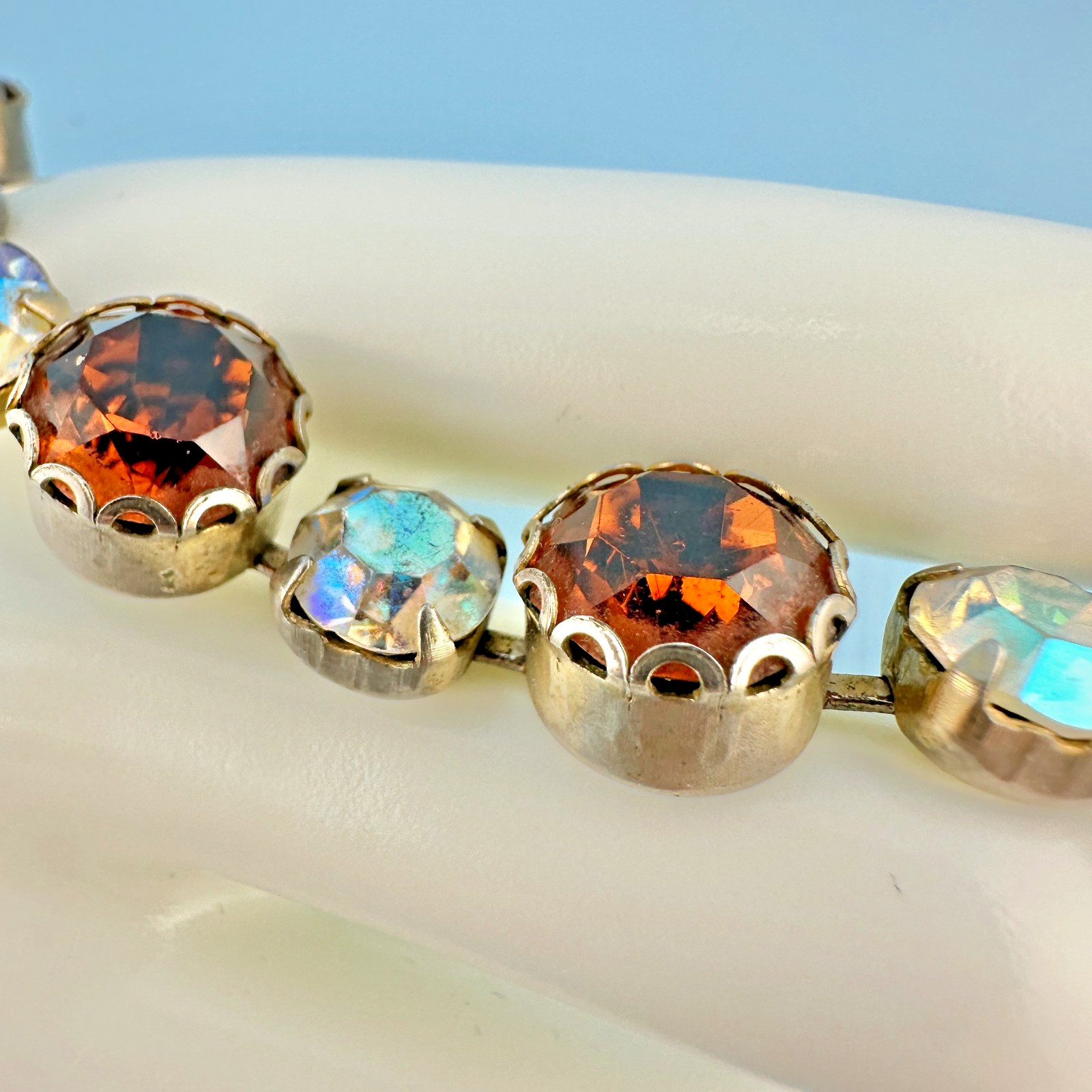 Vintage Rhinestone Bracelet Large Pronged Root Beer Color AB Stones 7″ Cup Chain