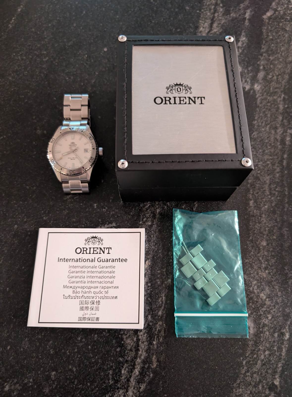 Orient Mako 40 RA-AC0Q03S30B, Automatic Watch, Silver/White Dial