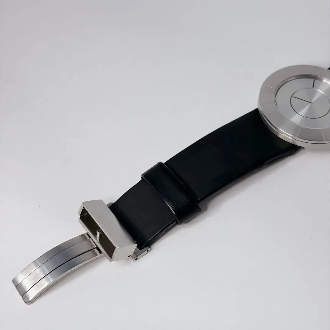 ISSEY MIYAKE TO VJ20-0010 Tokujin Yoshioka Silver Black Quartz Watch Box Papers