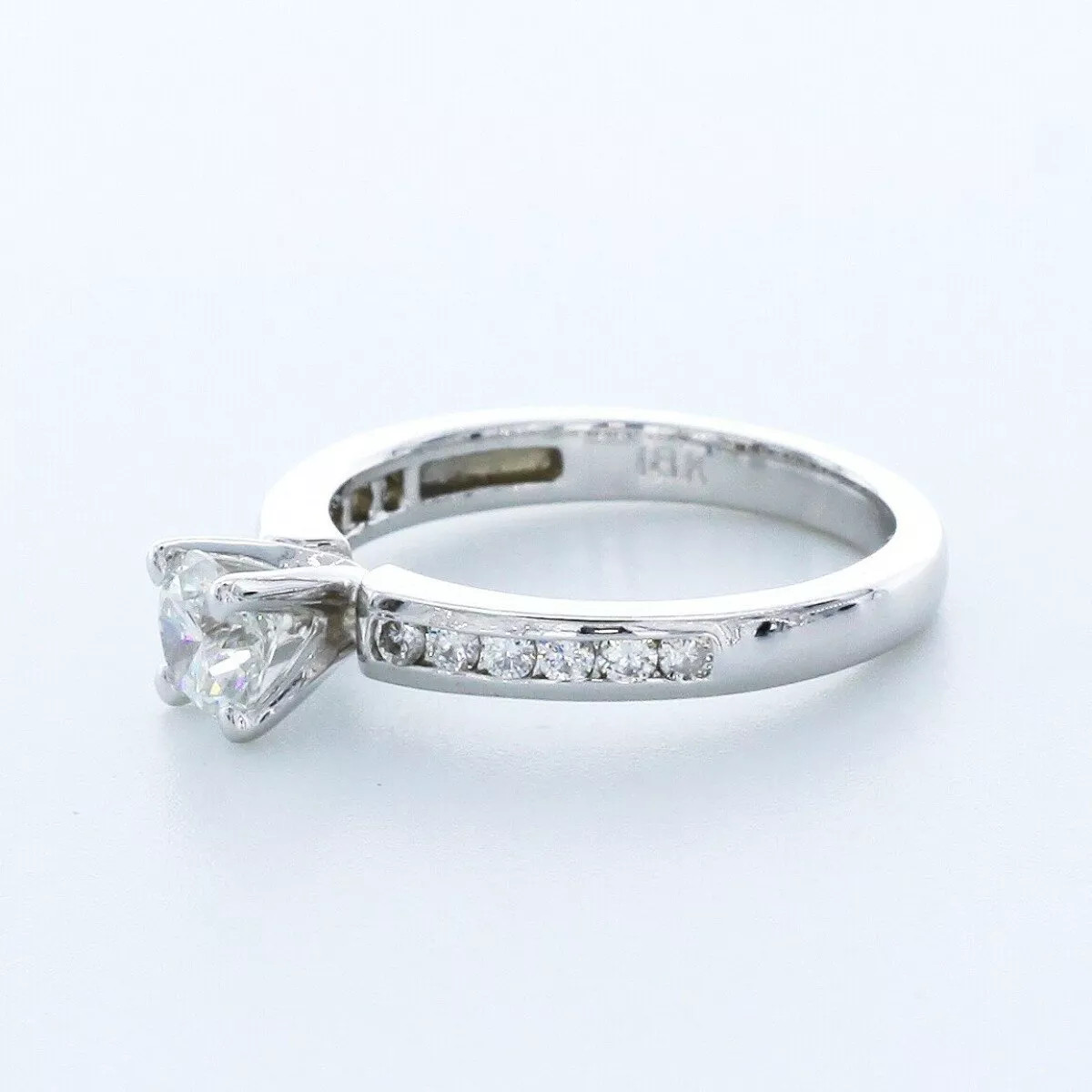 Engagement Ring 18K White Gold Classic 1.22 Carat Round Lab-Grown Diamond H VS1