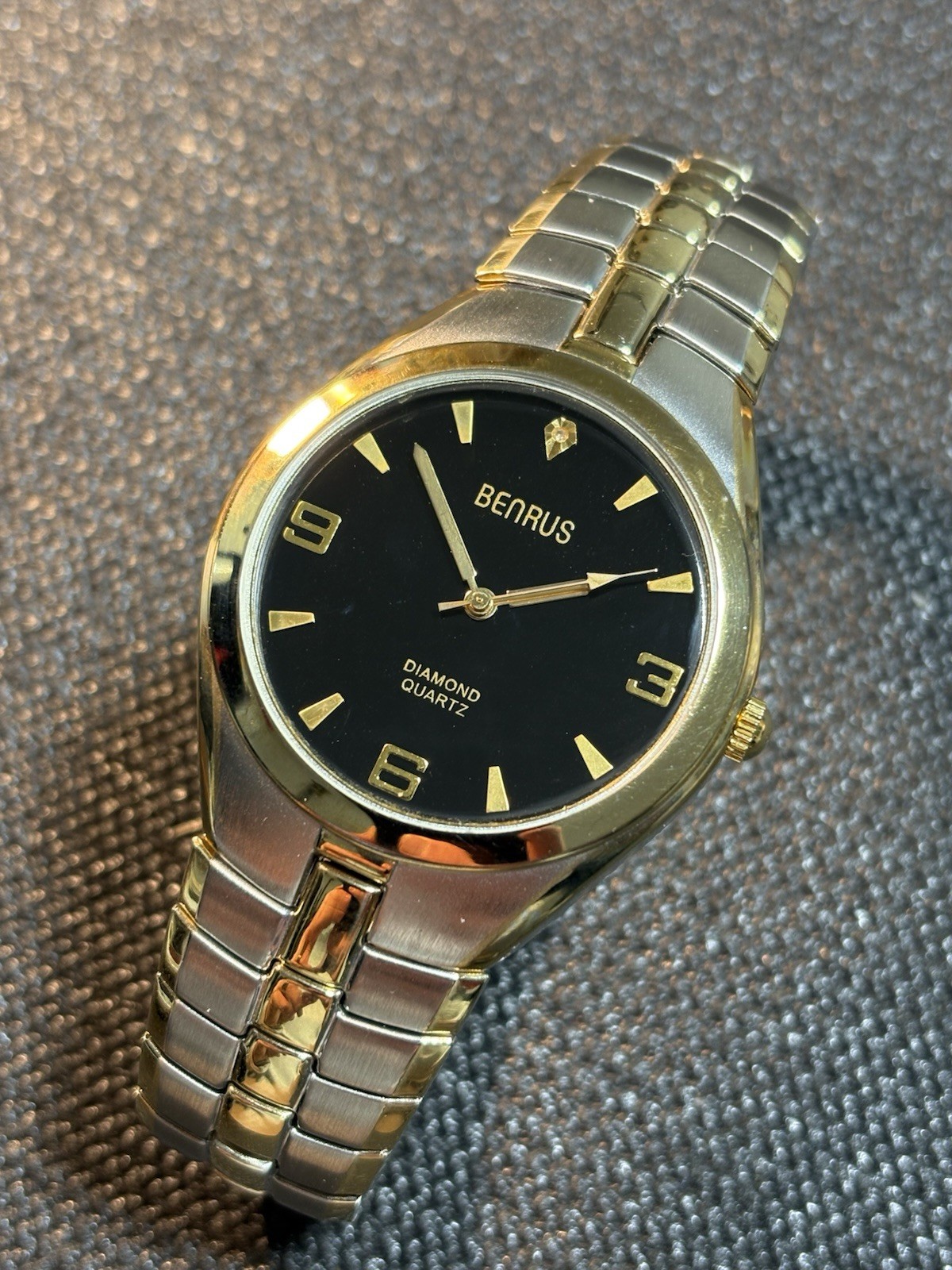 Benrus Diamond Quartz Men’s Silver/Gold Tone Watch Expandable Band,New Battery