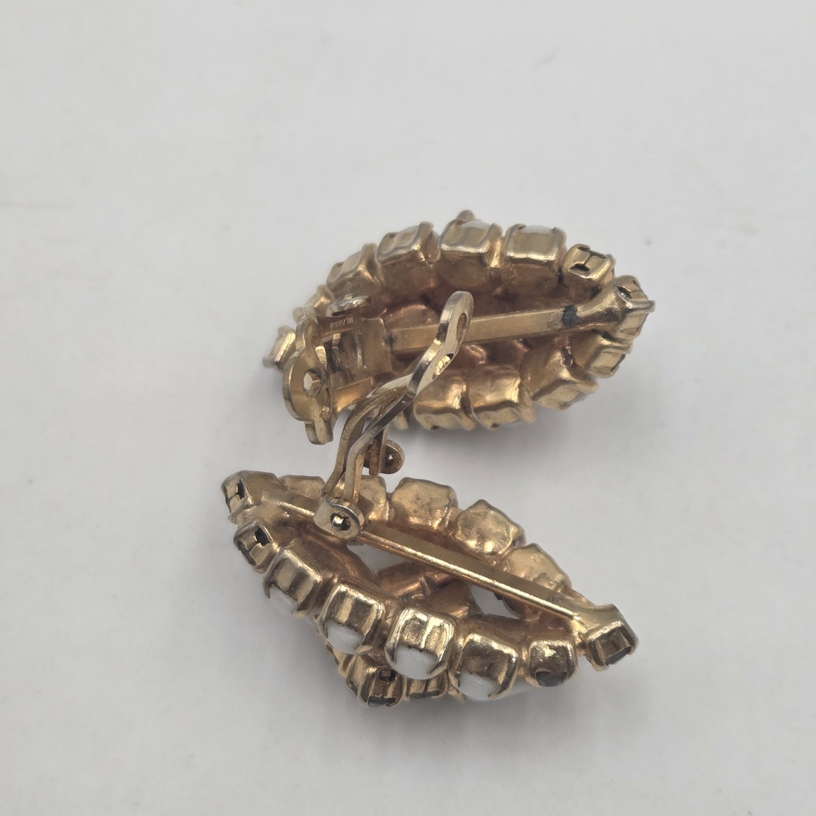 Vintage 1950s Milk Glass Rose Art Rhinestone Silver Tone Clip on Earrings 50-60s