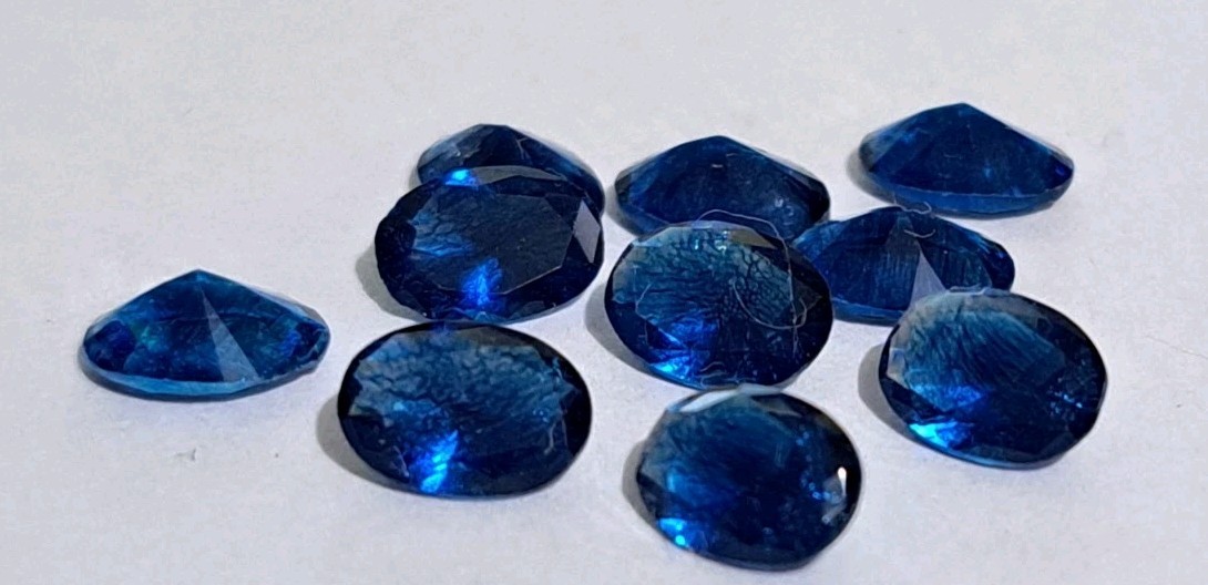 10 pieces Oval 7 x 5mm Synthetic Blue Saphire Loose Stones