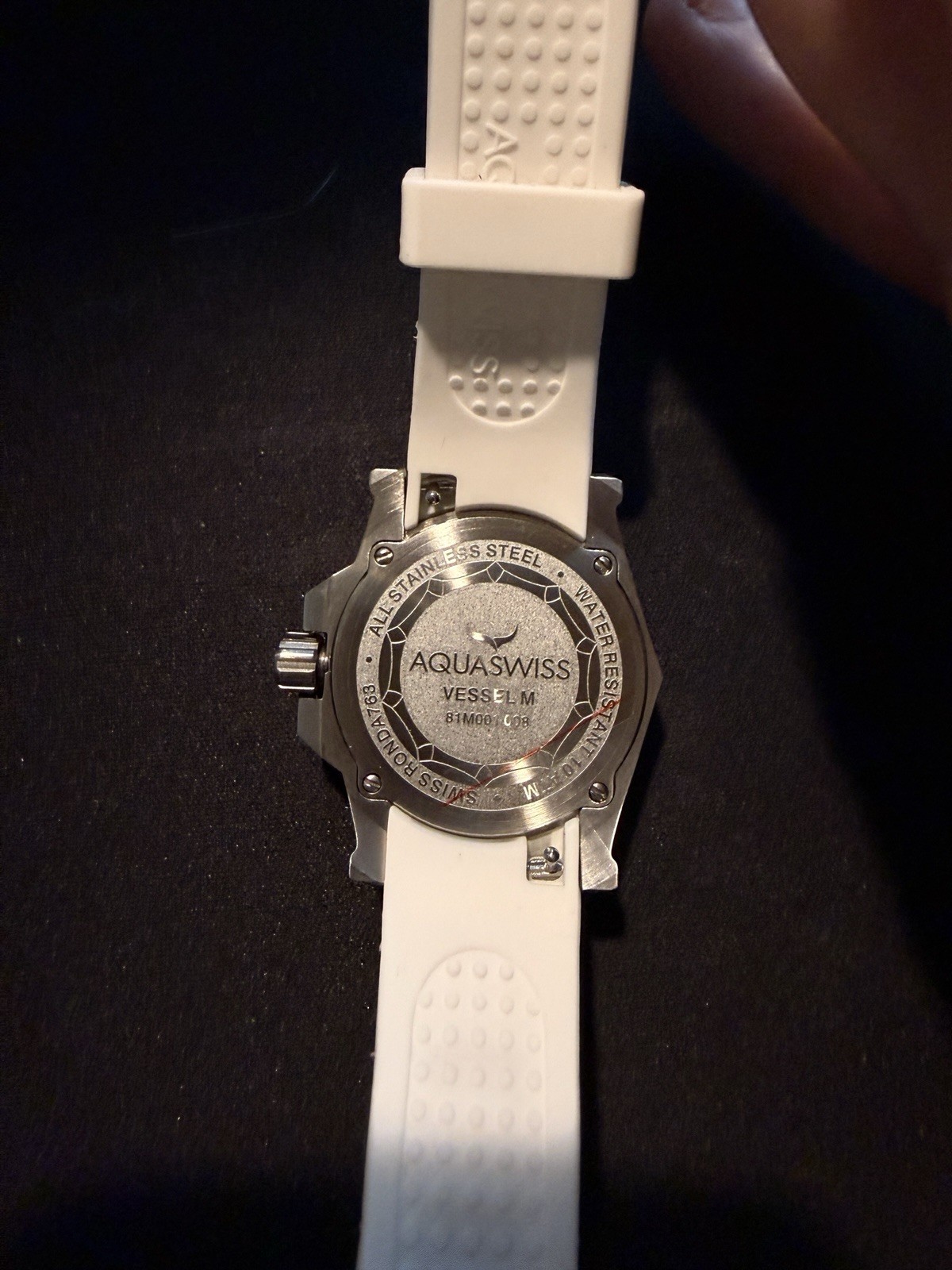 White And Gold Stainless AQUASWISS Vessel M 81M008 Women’s Watch