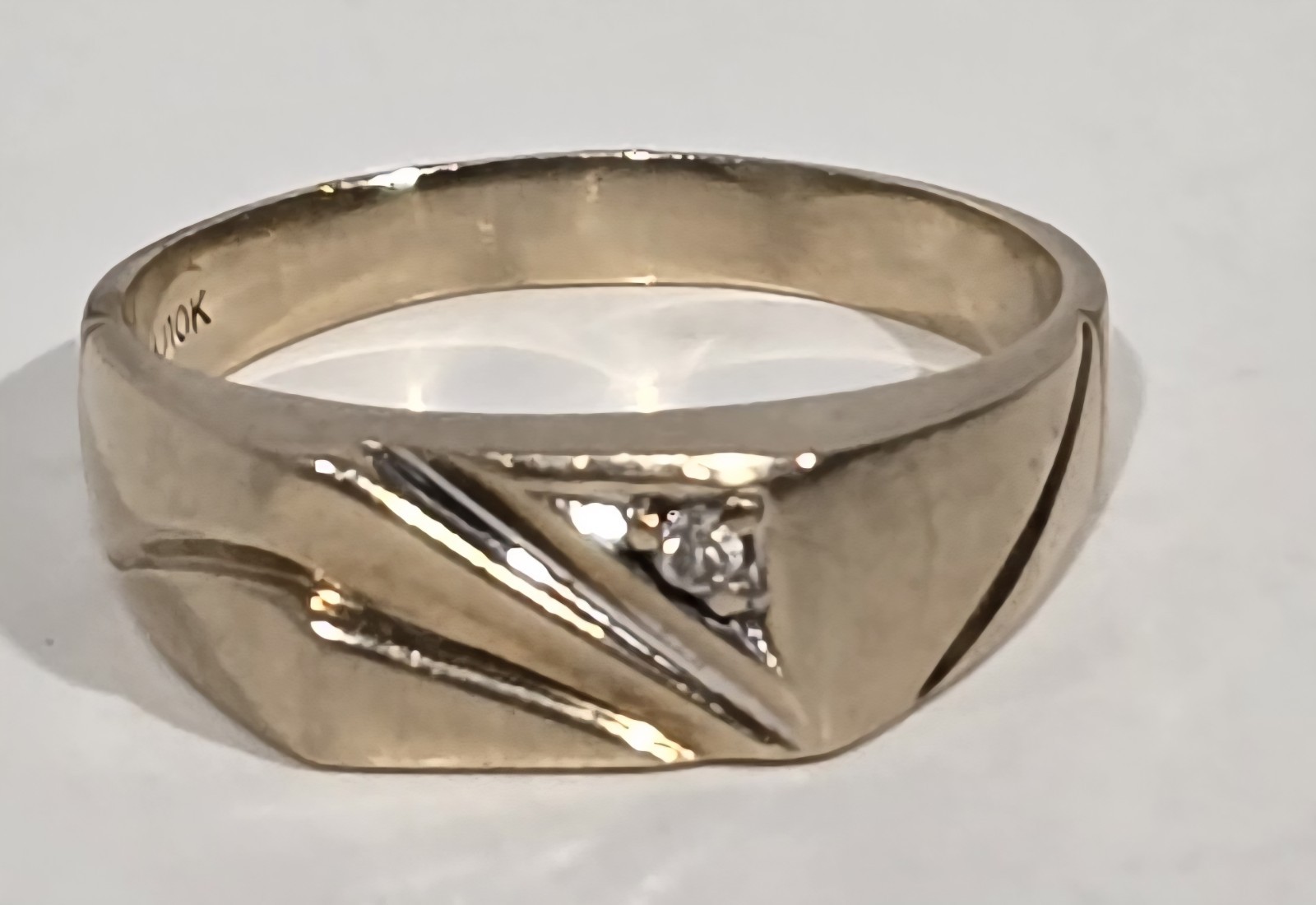 10K Yellow Gold Signet Ring – Size 12 – 21.5mm – 5.6 Grams
