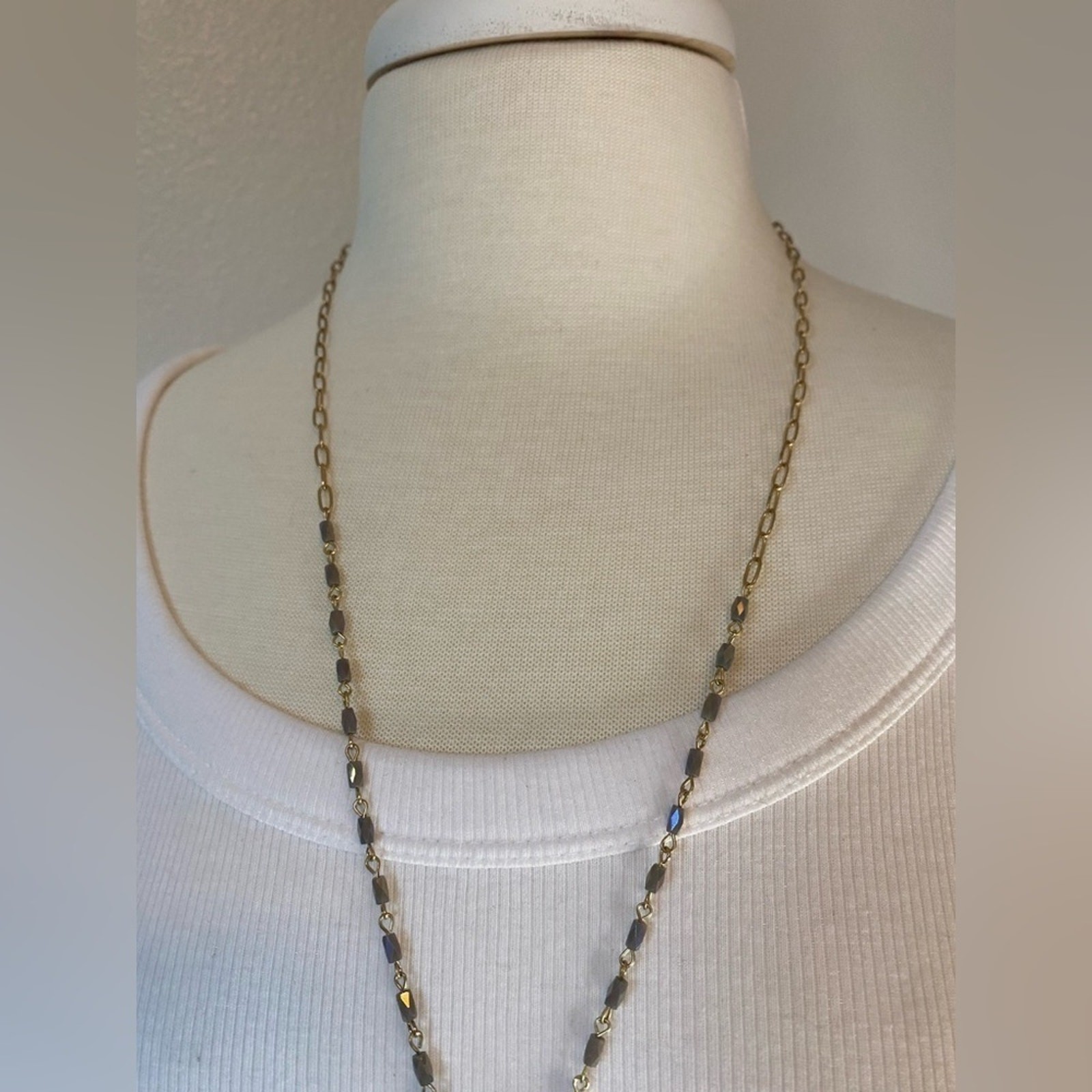 Plunder Women’s Lilac Iridescent Beaded Gold Chain Pendant Necklace Simple Basic