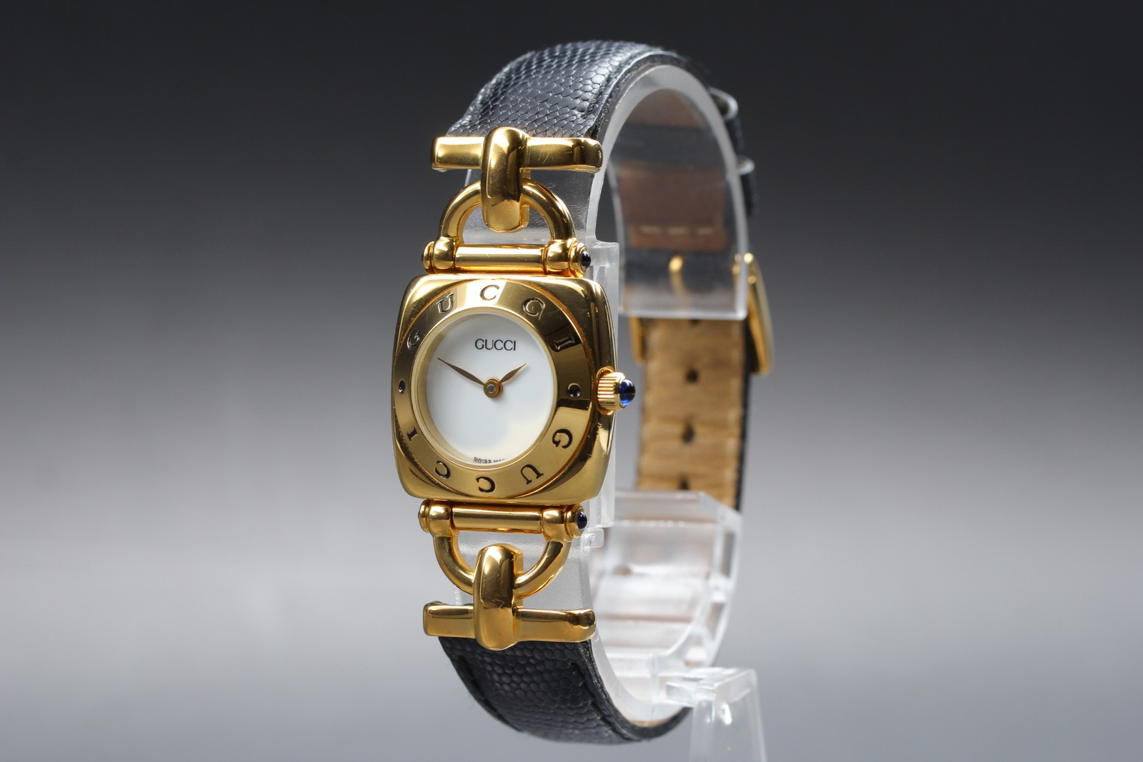 [Near MINT] Gucci 6300L 22mm Gold White Dial Quartz Women’s Watch From JAPAN