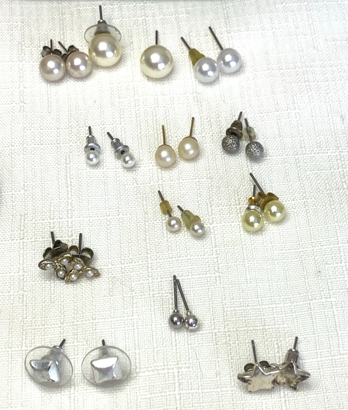 COSTUME JEWELRY EARRINGS LOT 47 Pairs Stud Mixed Rhinestone Pearl Multicolor