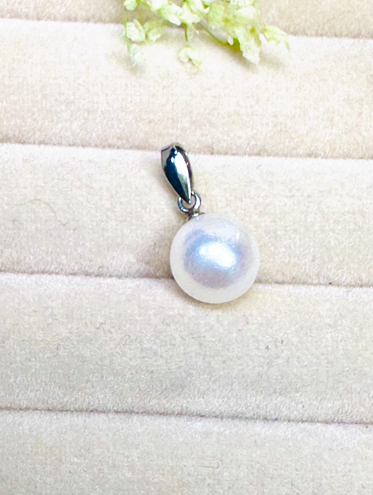 Platinum Natural Japan Akoya pearl Pendant (seawater) 7.0mm /with box/Japan