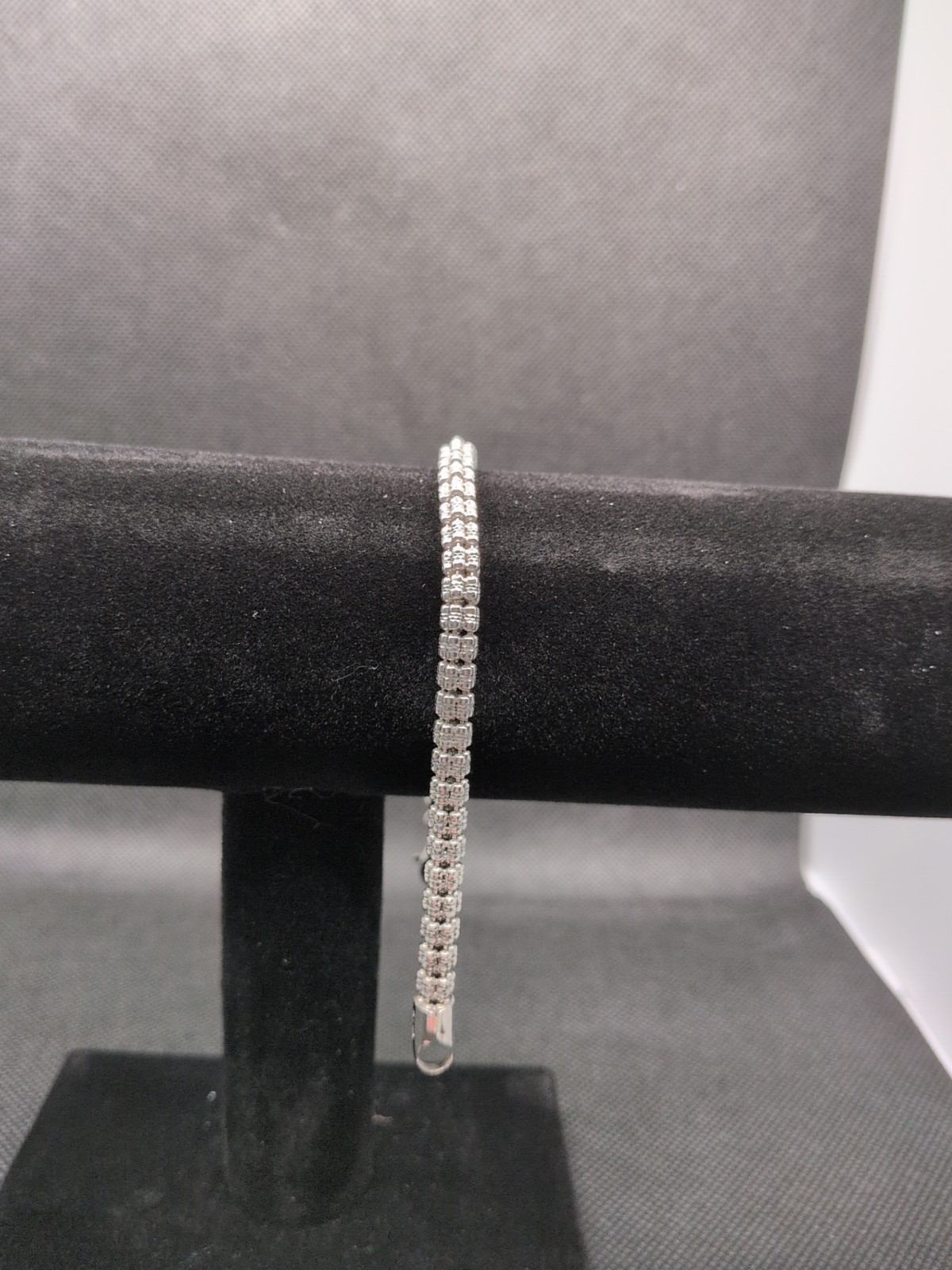 5.7 Mm 8-in IC Link Diamond Cut Sterling Silver Bracelet Rhodium Platinum Finish