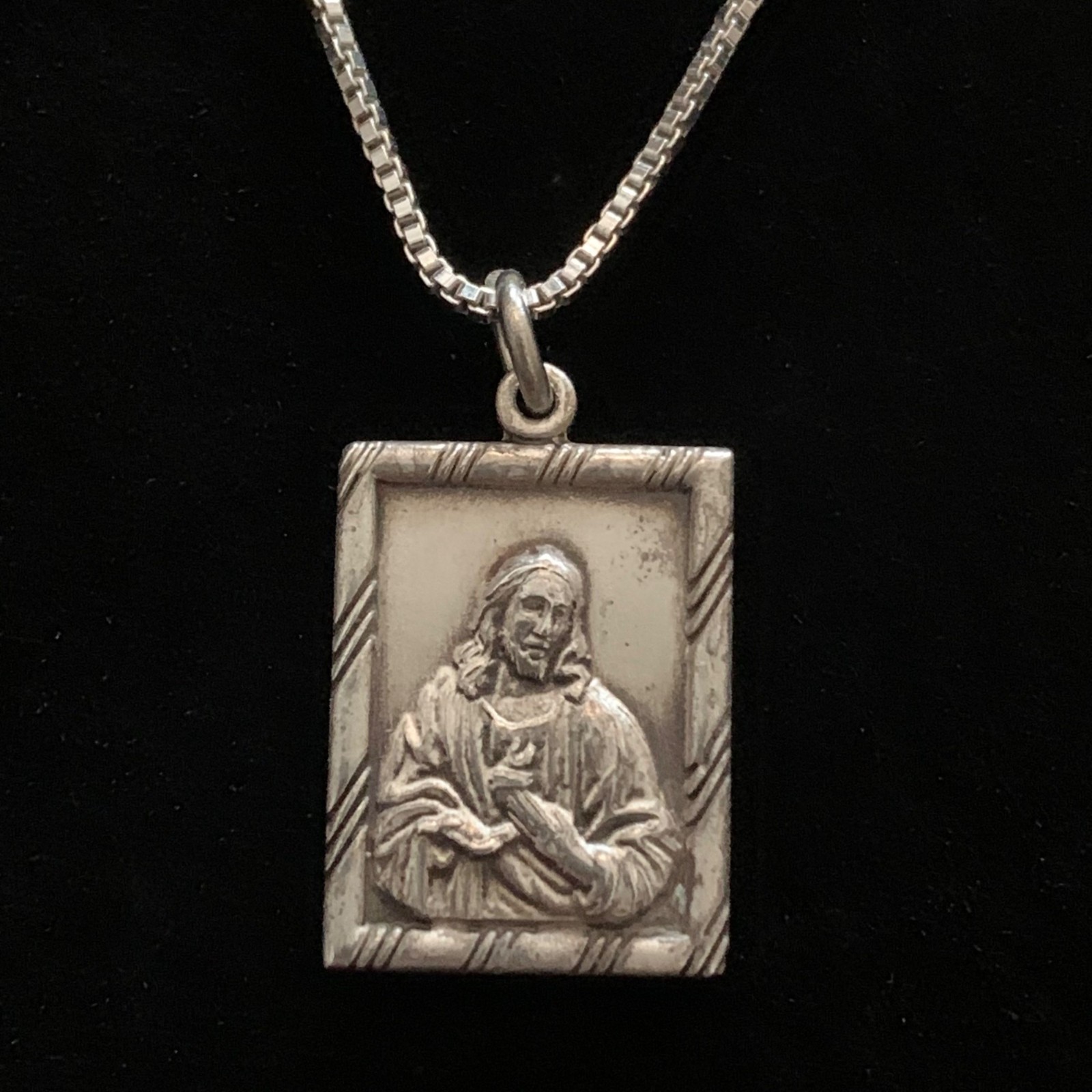 Vintage Sterling Silver Medal Pendant Necklace Sacred Heart Jesus Mary Pillar 6